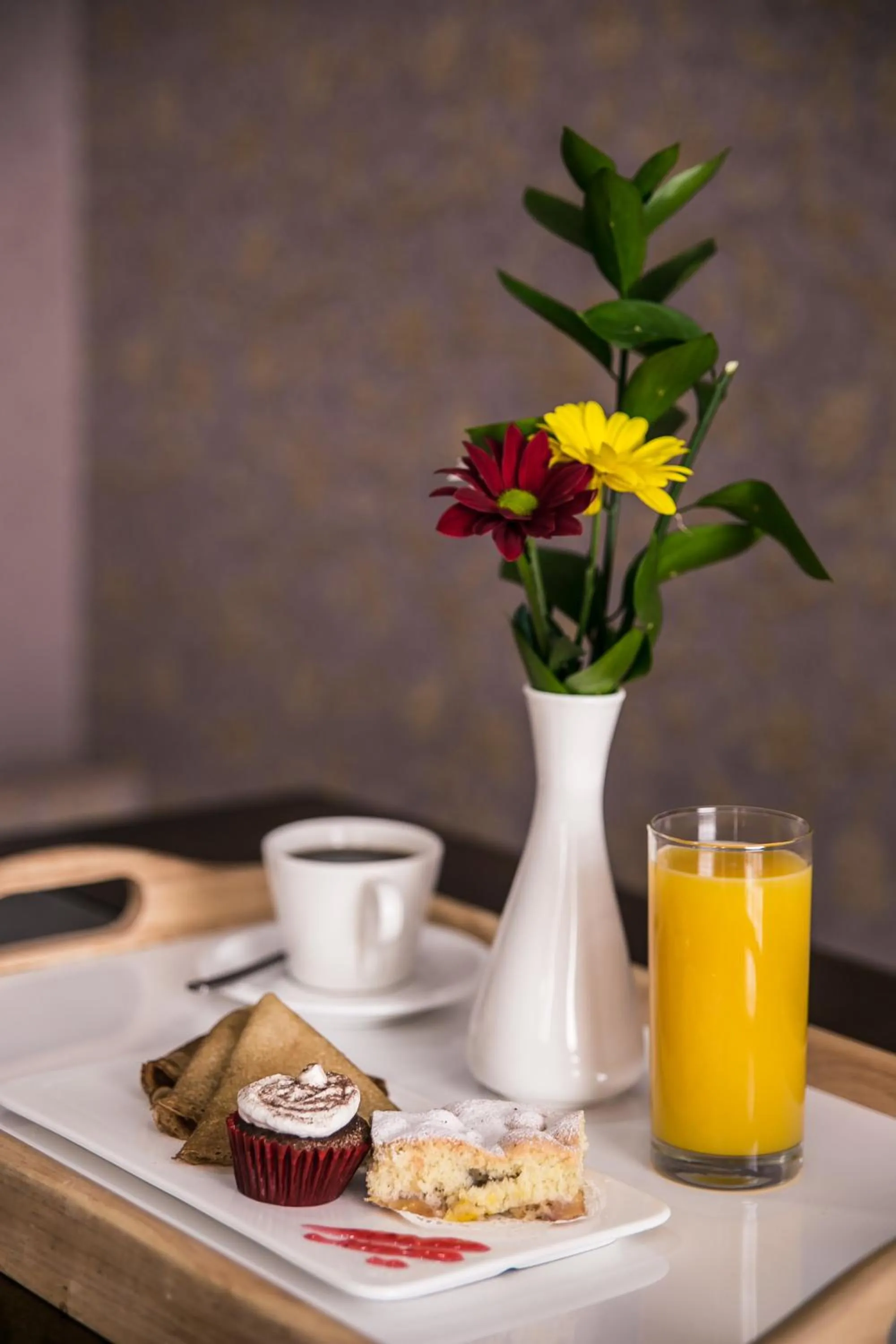 Food and drinks in Shah Palace Hotel