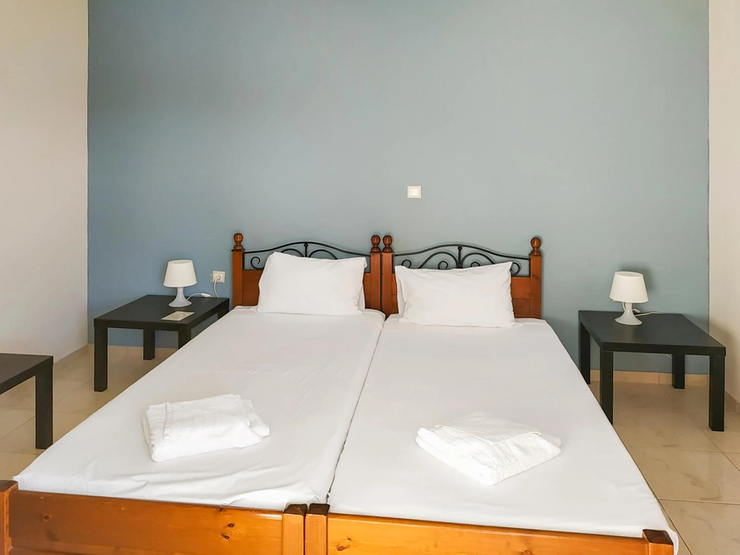 Bed in Pasithea apts