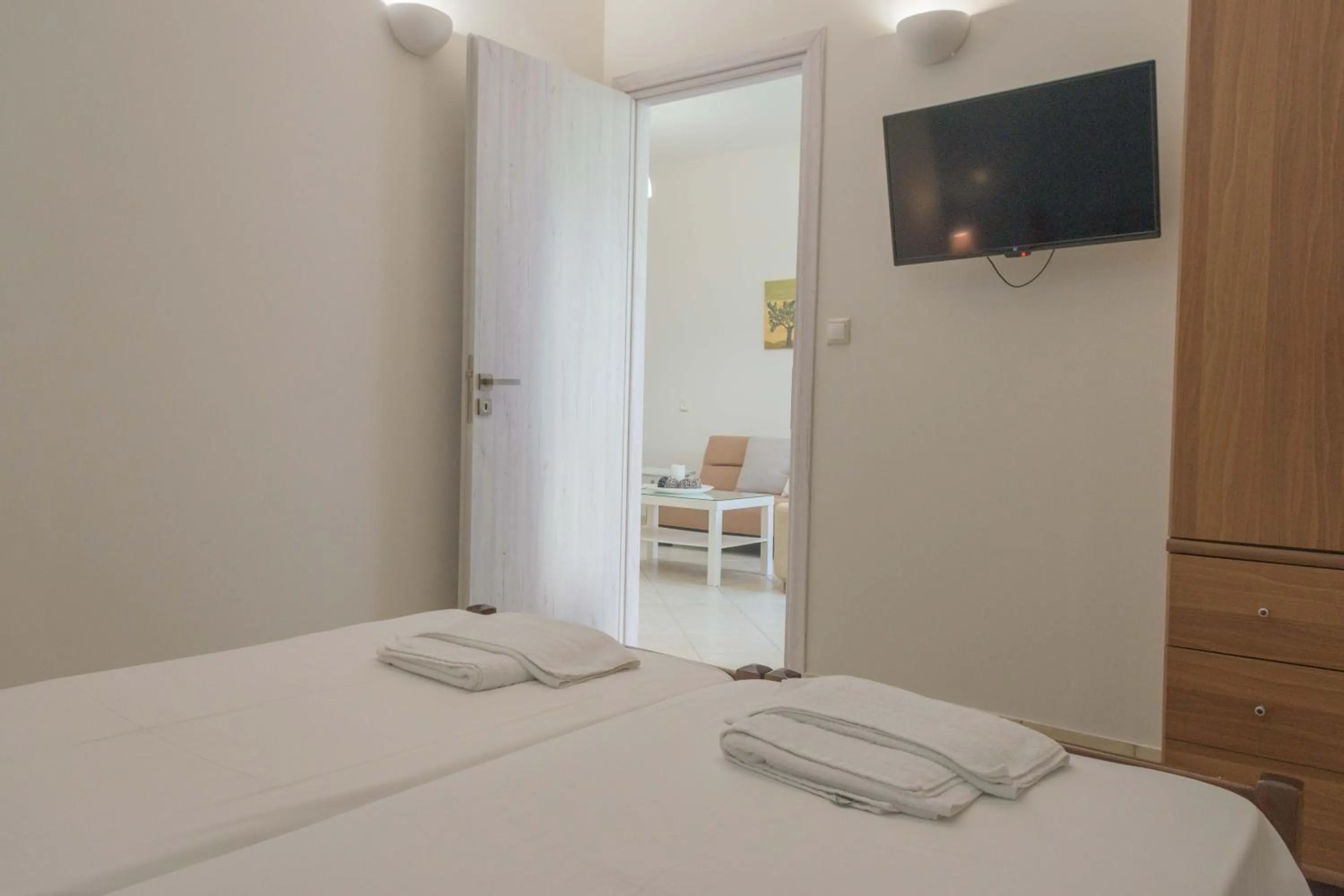 Bed in Pasithea apts