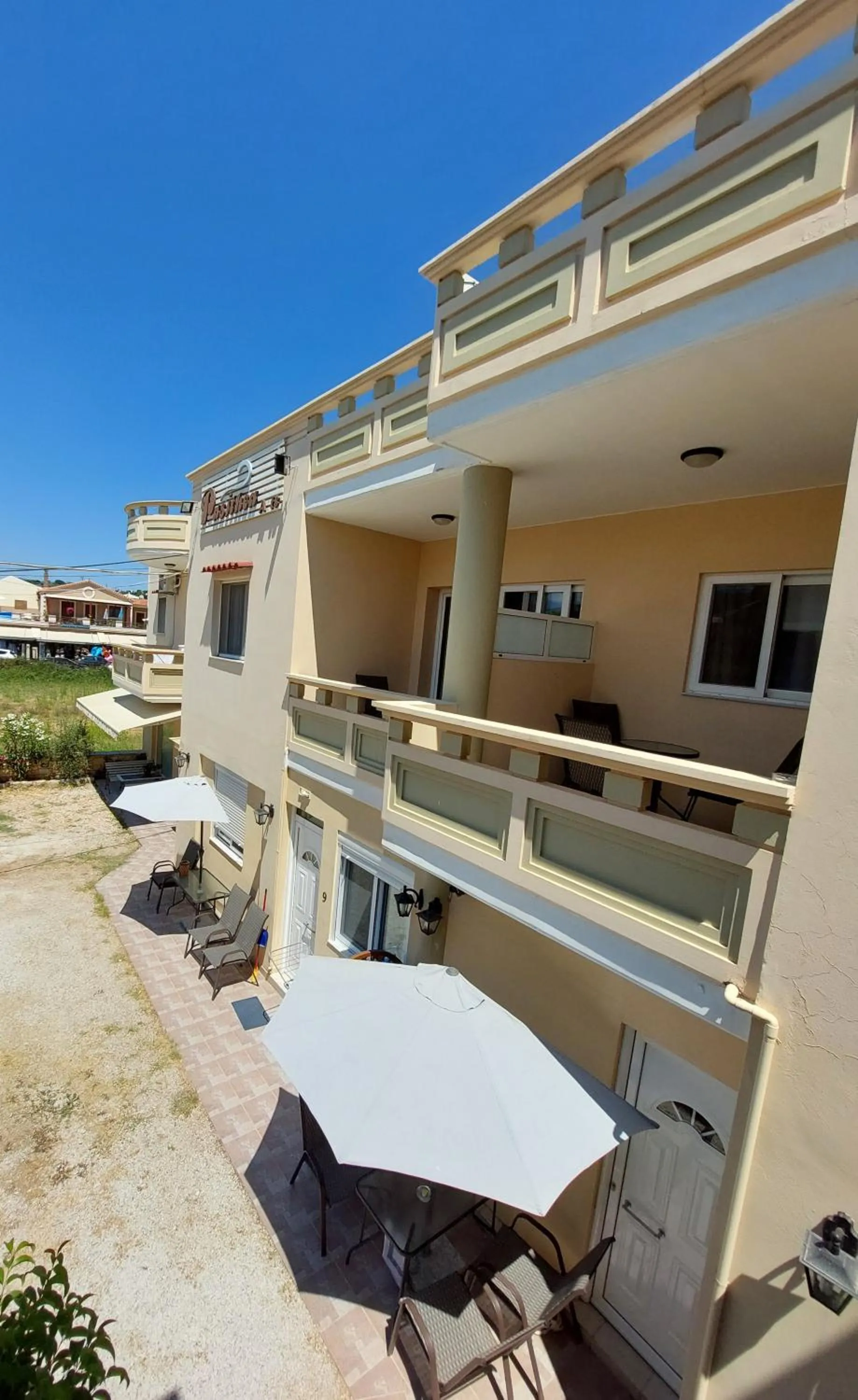 Pasithea apts