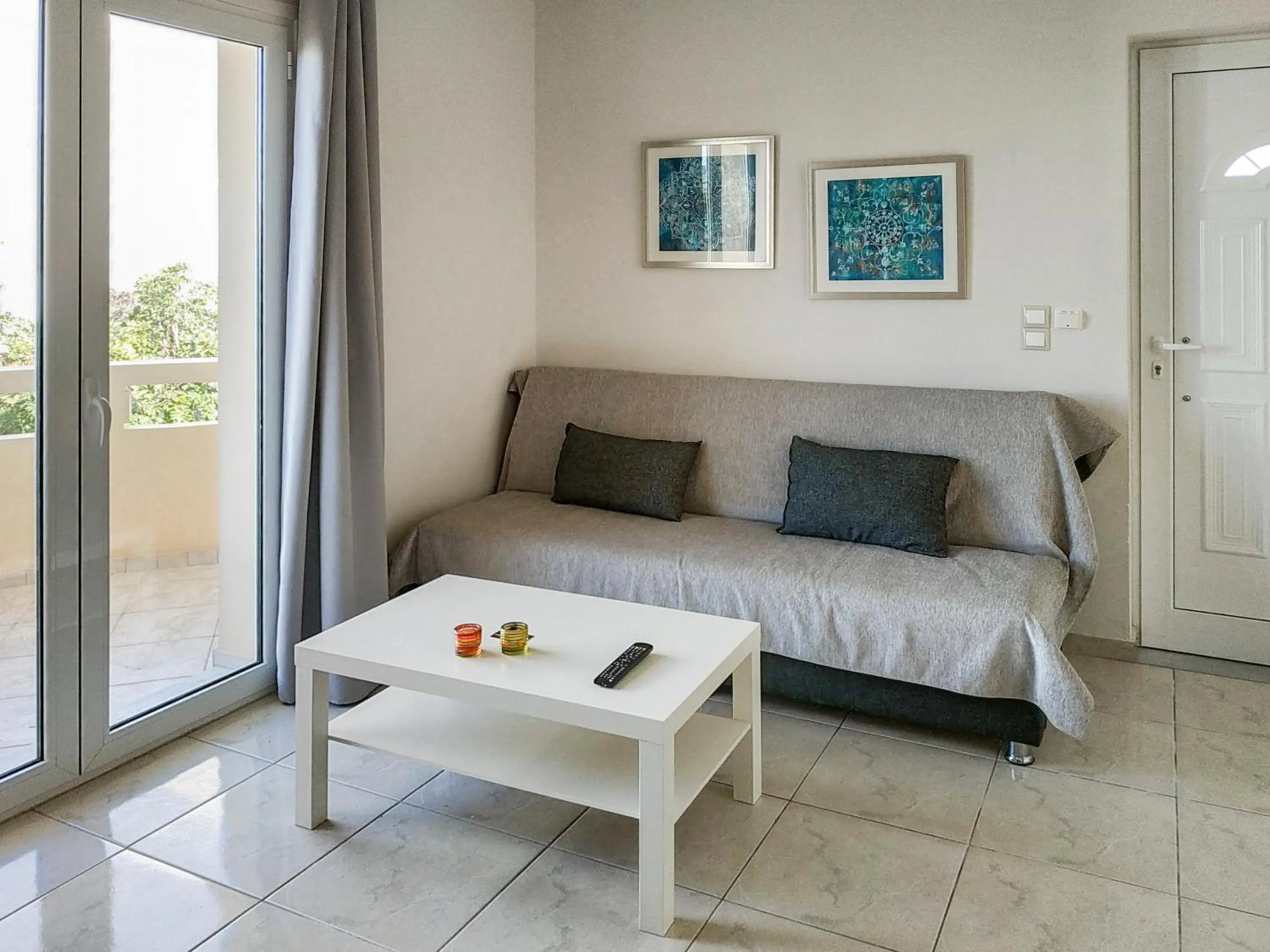 Pasithea apts