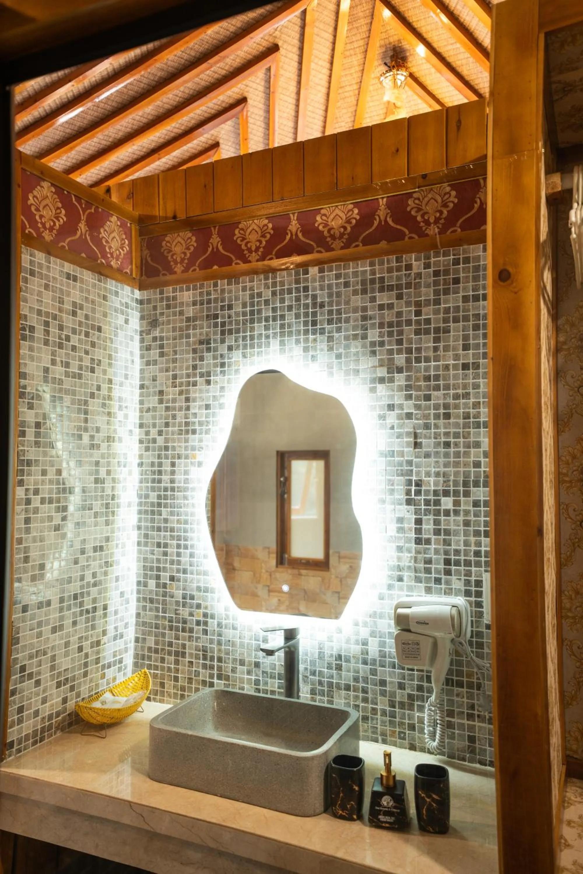 Sinai Bungalow & Hotel SaPa