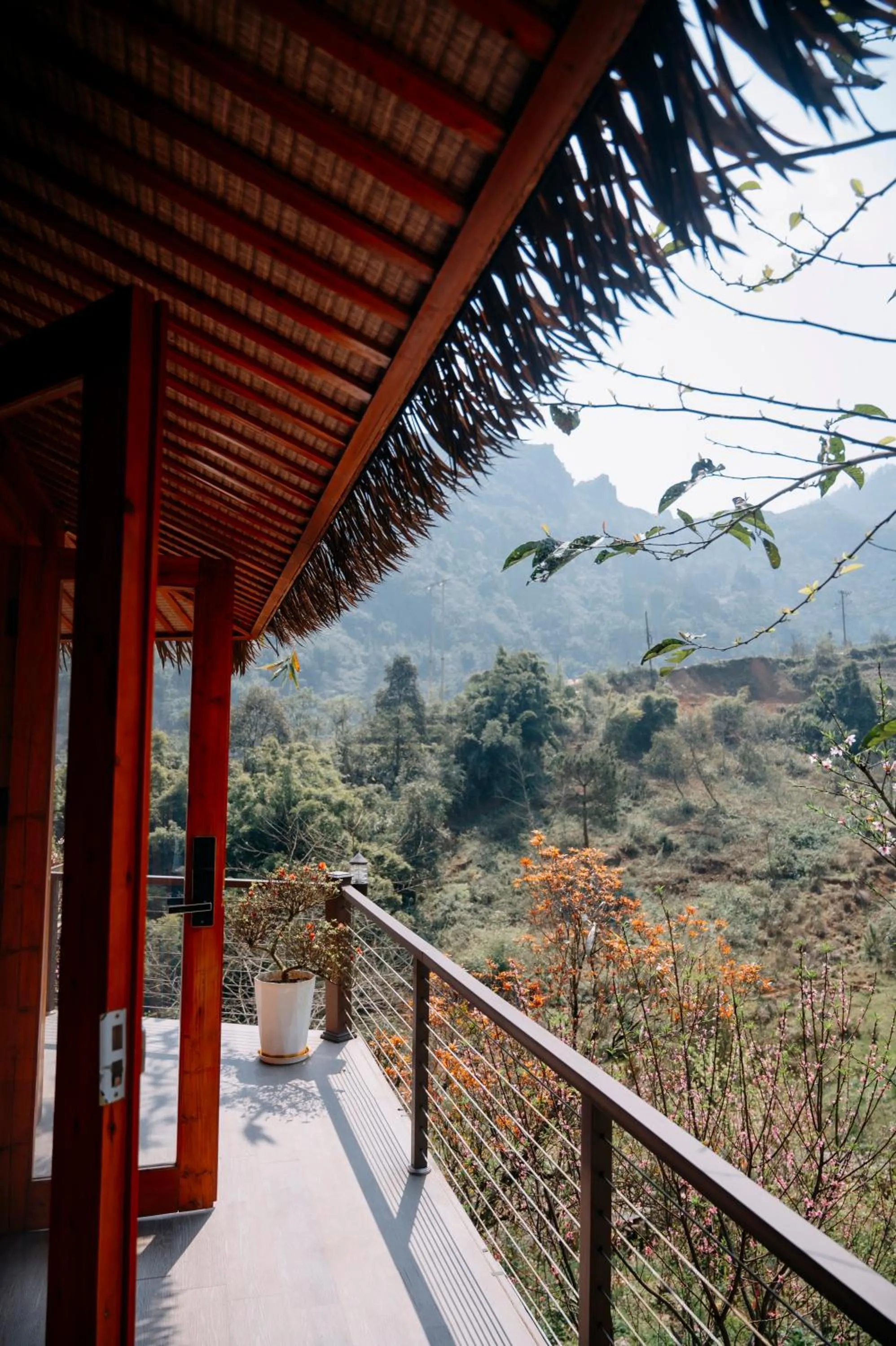 Sinai Bungalow & Hotel SaPa