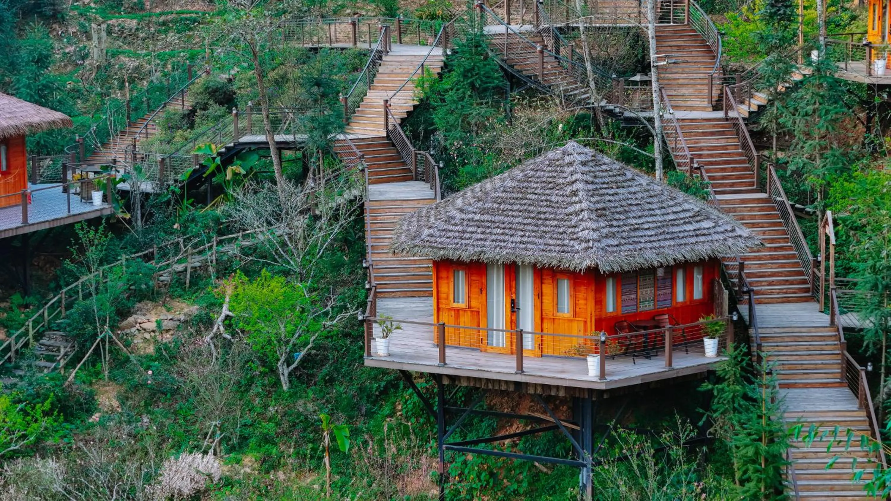 Sinai Bungalow & Hotel SaPa