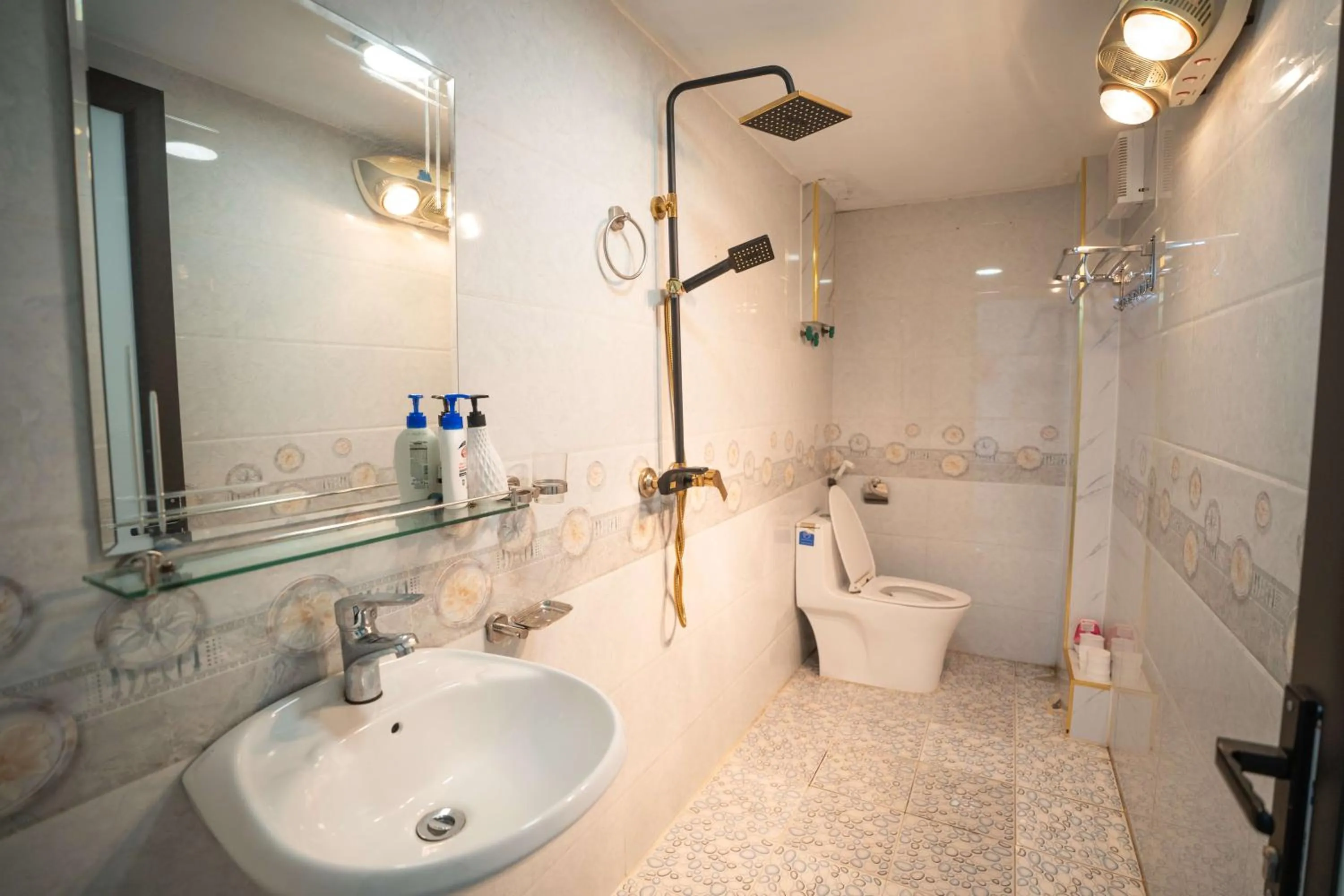 Sinai Bungalow & Hotel SaPa