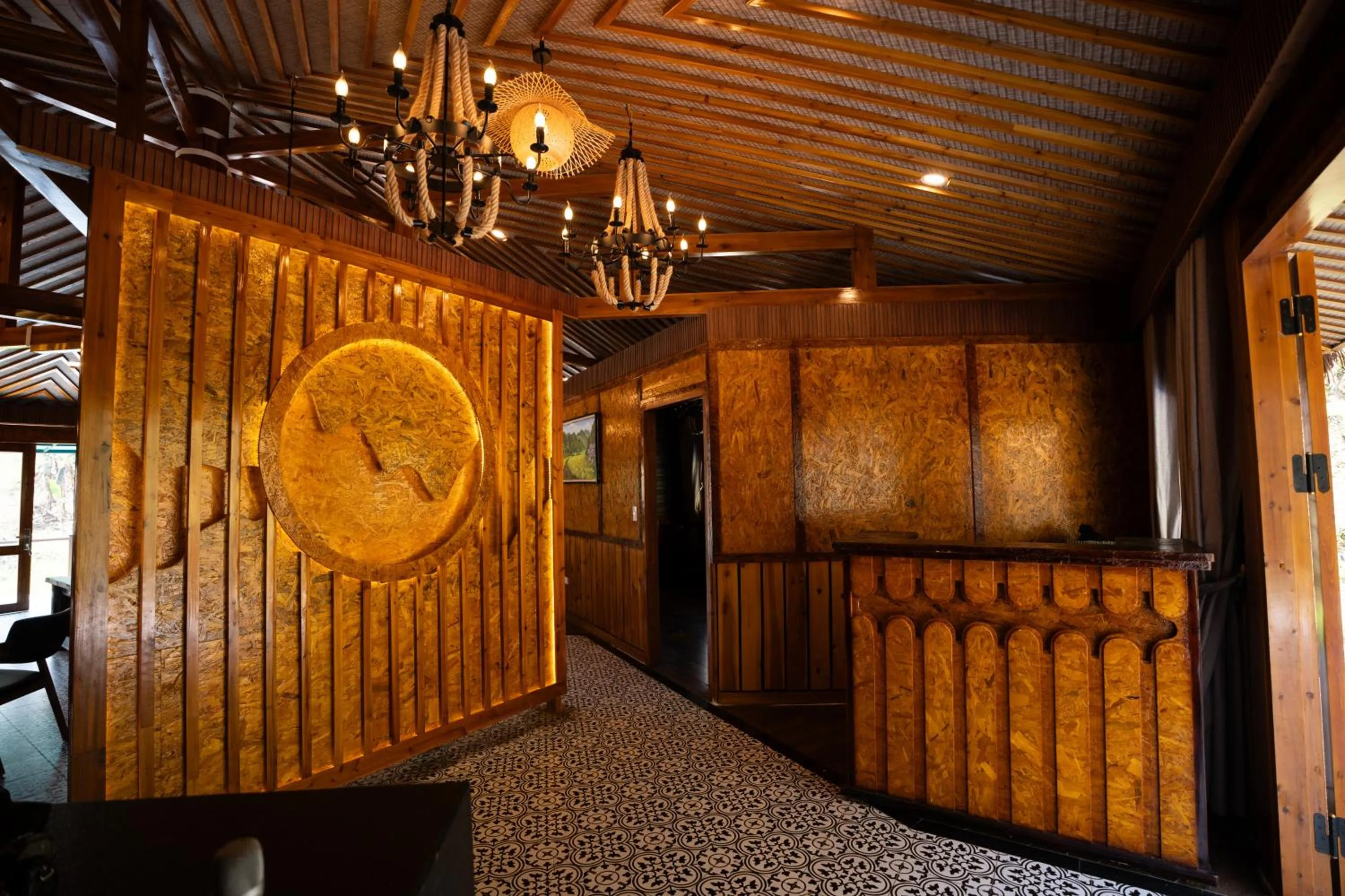 Sinai Bungalow & Hotel SaPa