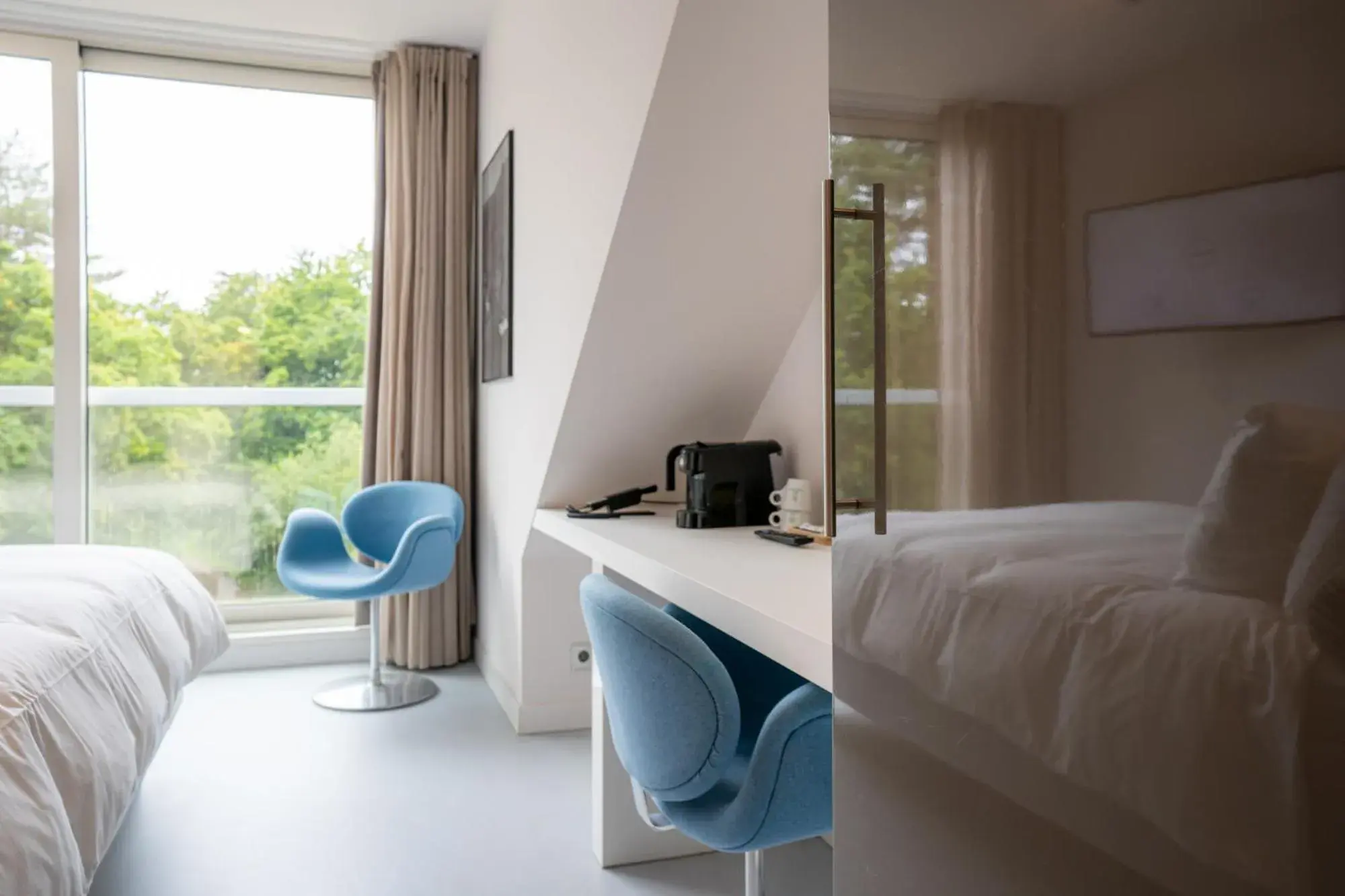 Bed in blooming Bed in blooming