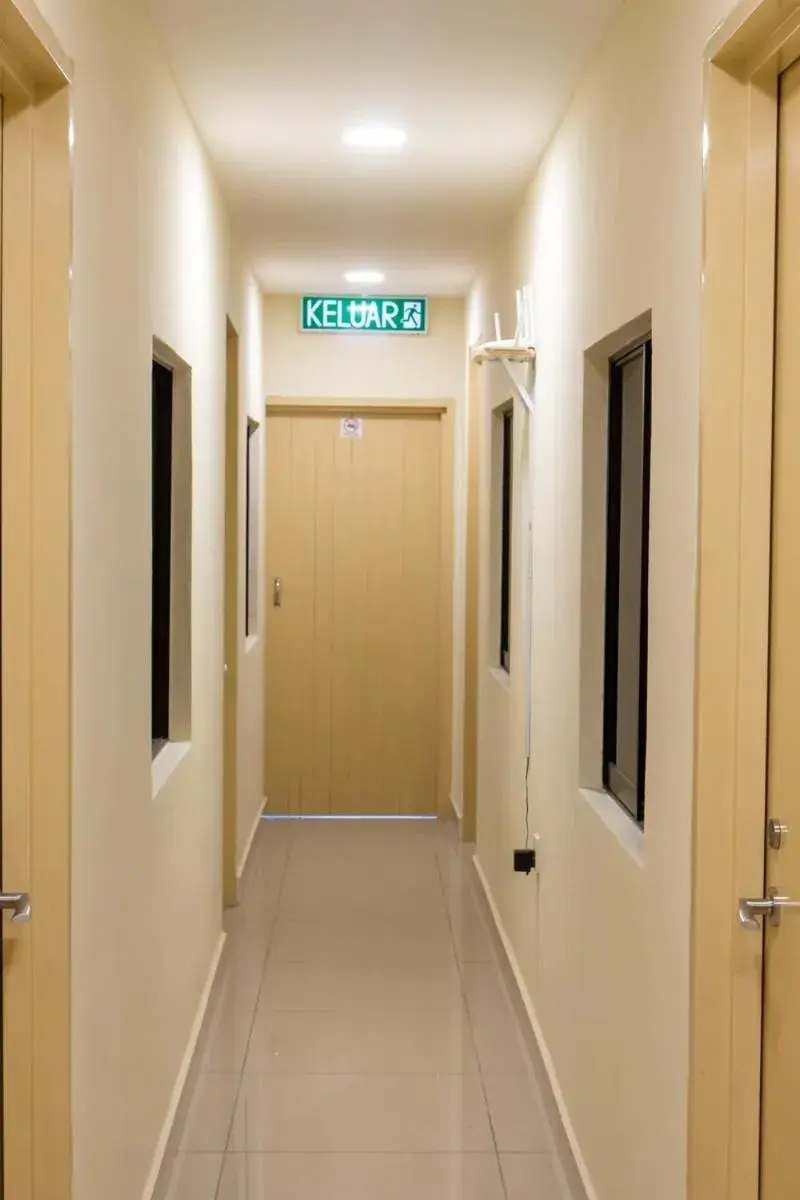 Facade/entrance in Southern Tip Hotel - City & 100m walk to McDonald's & FREE DOBI Facade/entrance in Southern Tip Hotel - City & 100m walk to McDonald's & FREE DOBI