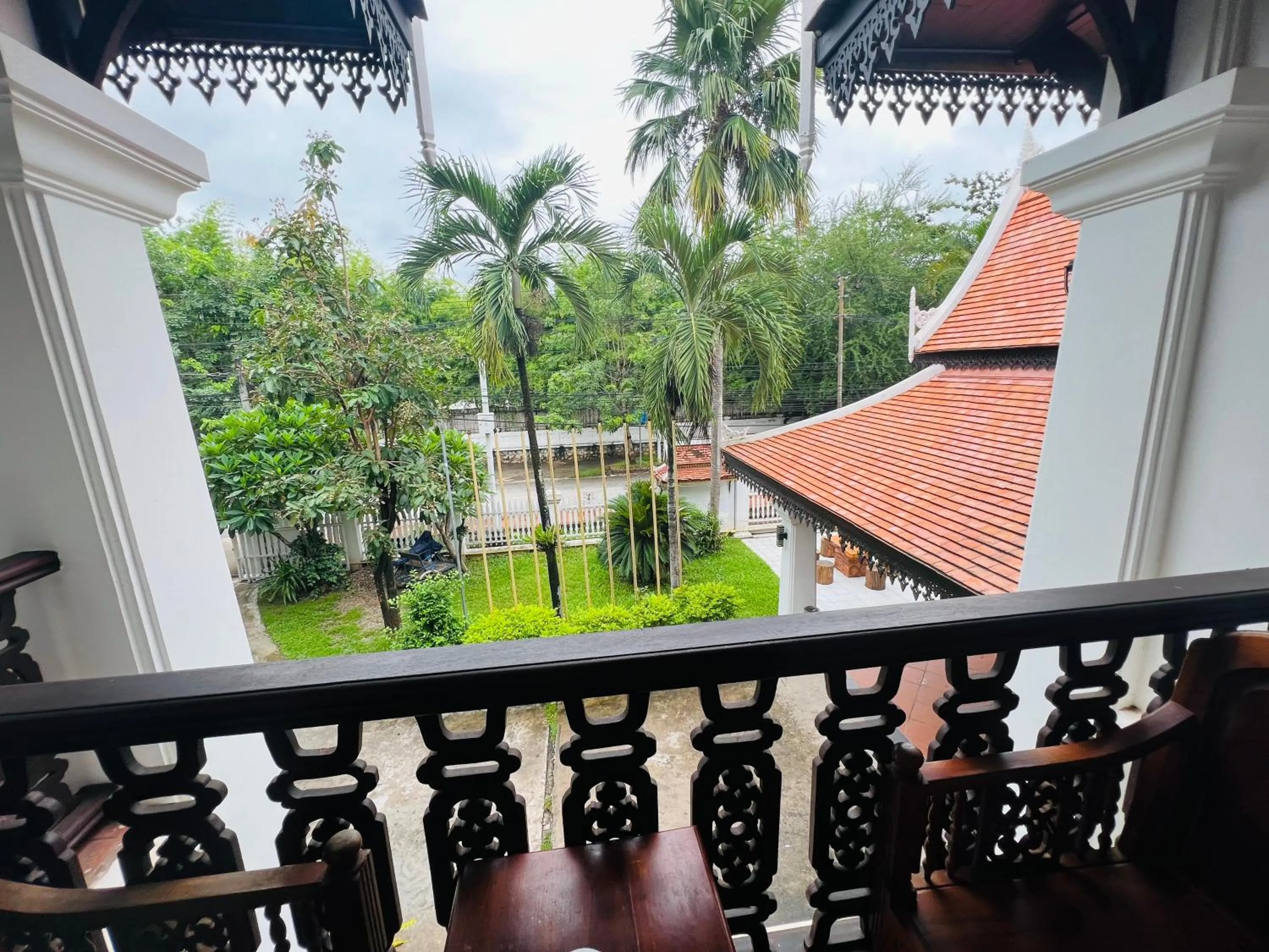 Balcony/Terrace in Meuangluang Hotel