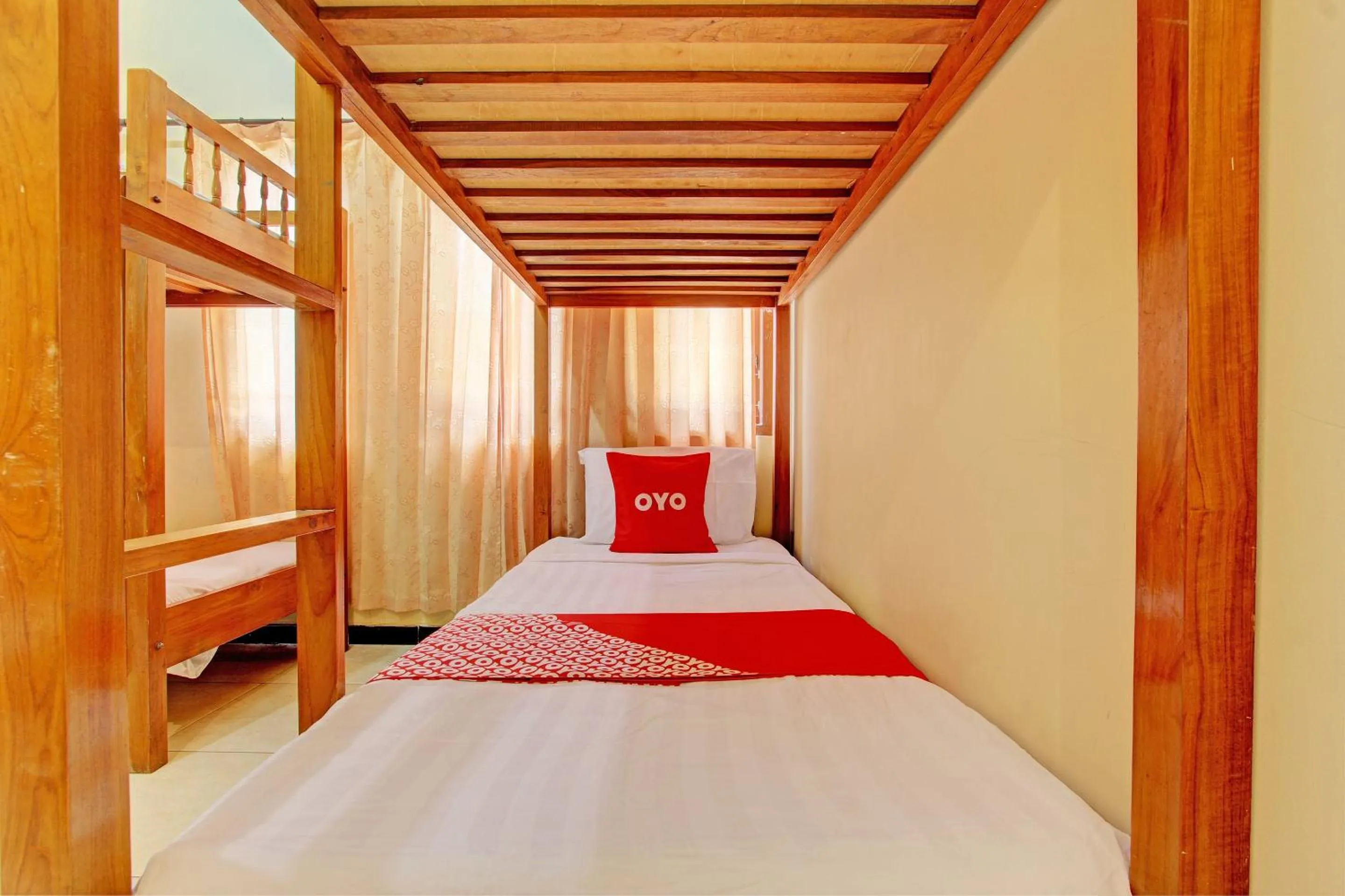 Bedroom, Bed in Hotel O Mtc Bunk Bed