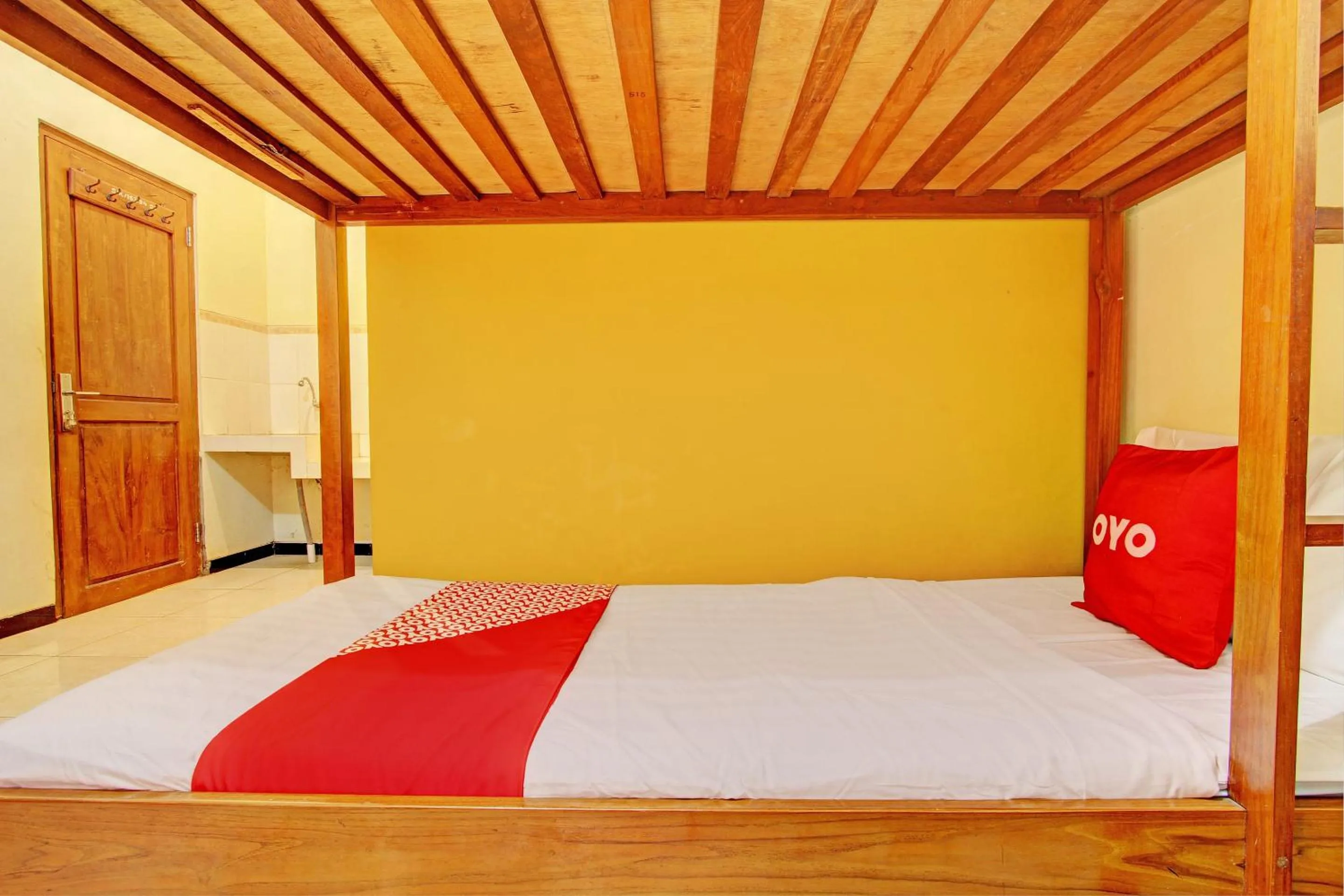 Bedroom, Bed in Hotel O Mtc Bunk Bed