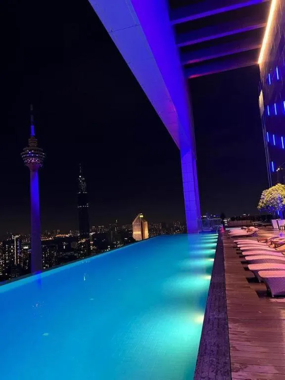 Swimming Pool in The Platinum KLCC Luxury Suite
