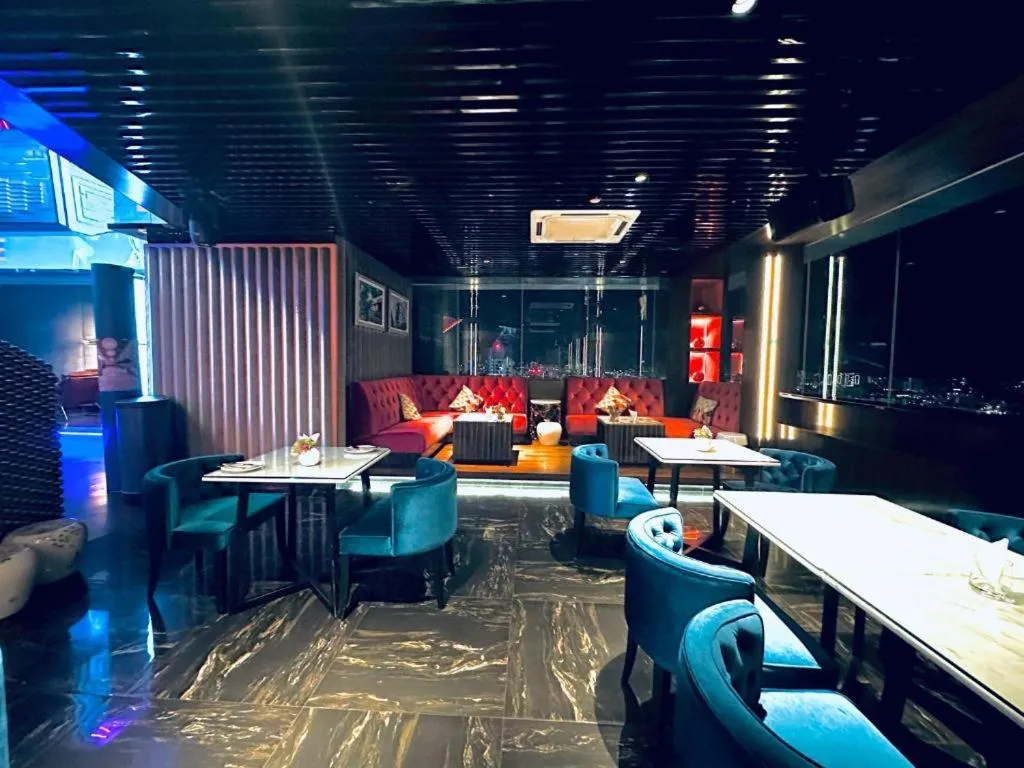 Lounge/Bar in The Platinum KLCC Luxury Suite