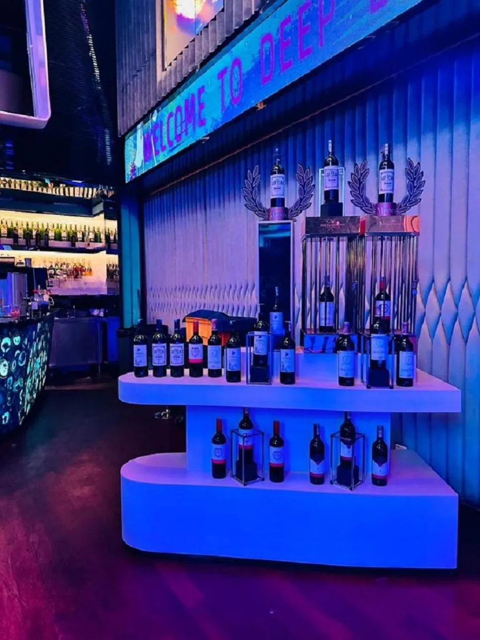 Restaurant/places to eat in The Platinum KLCC Luxury Suite