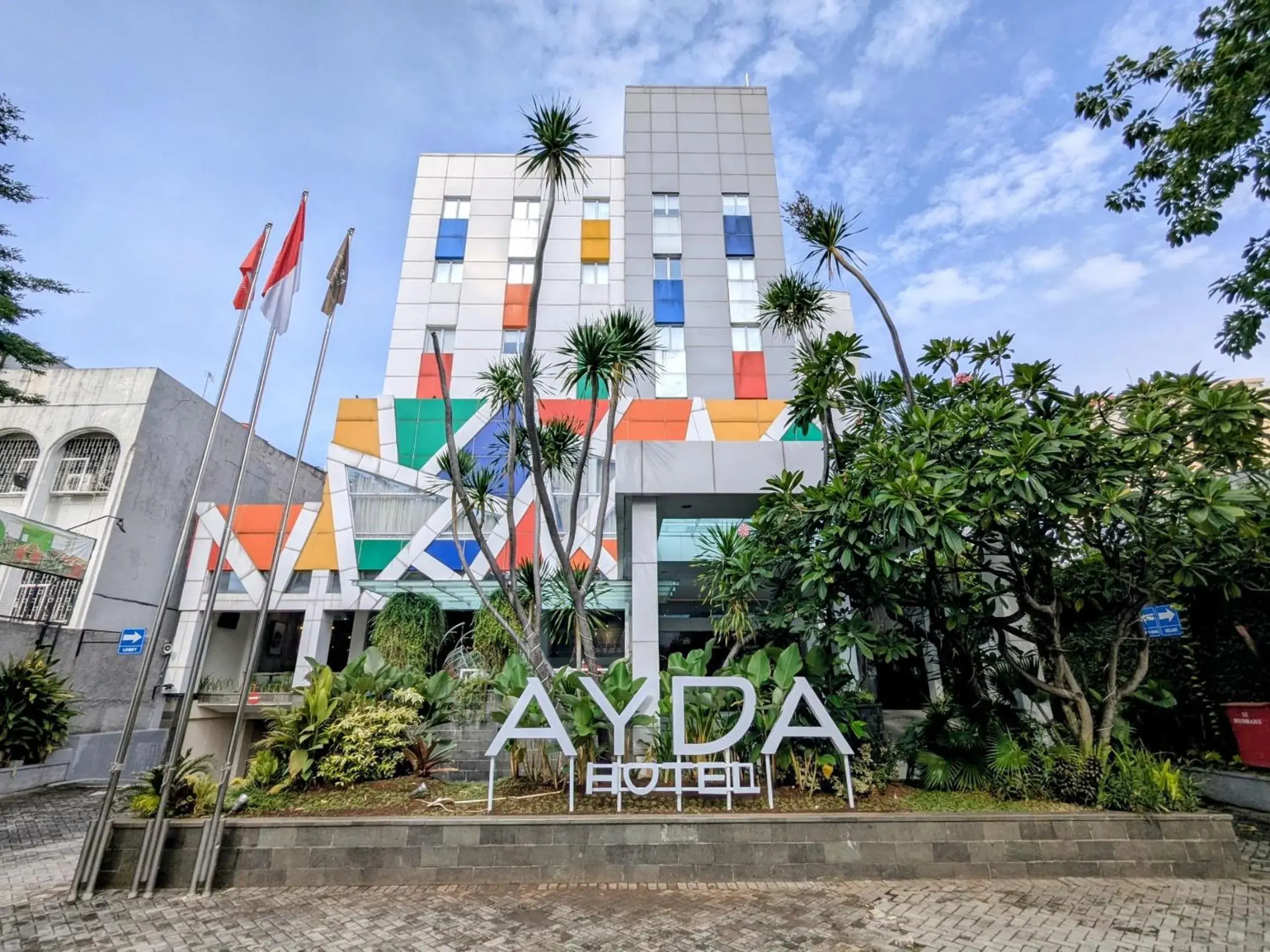 Property building in Ayda Mangga Dua ex Zuri Express Mangga Dua Property building in Ayda Mangga Dua ex Zuri Express Mangga Dua