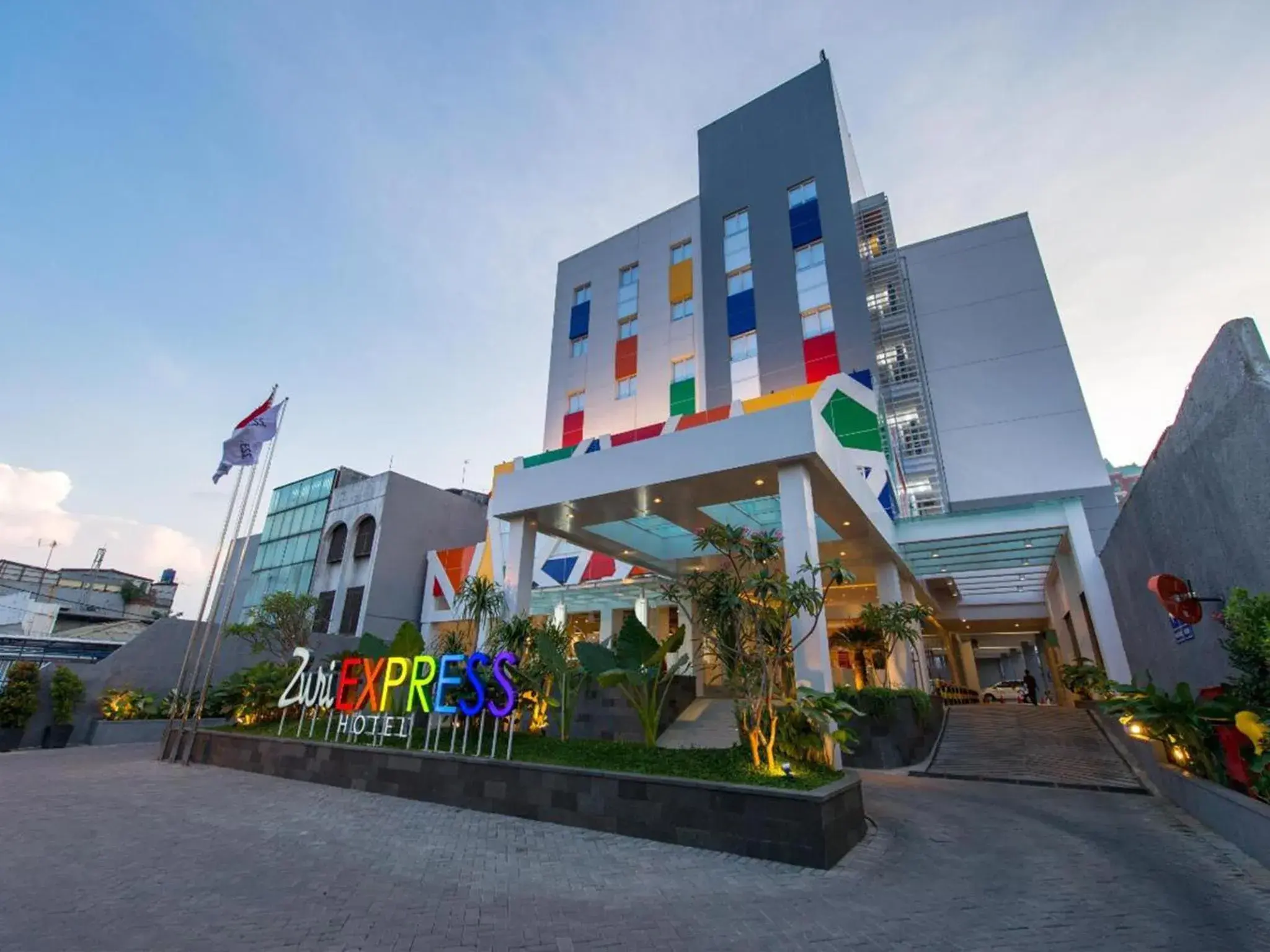 Property building in Zuri Express Mangga Dua Property building in Zuri Express Mangga Dua