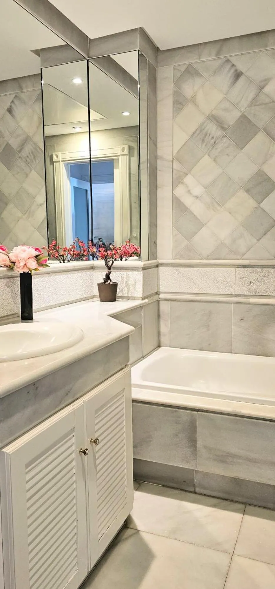 Two-Bedroom Apartment with Terrace and Sea View in Marina Mariola by Coral Beach