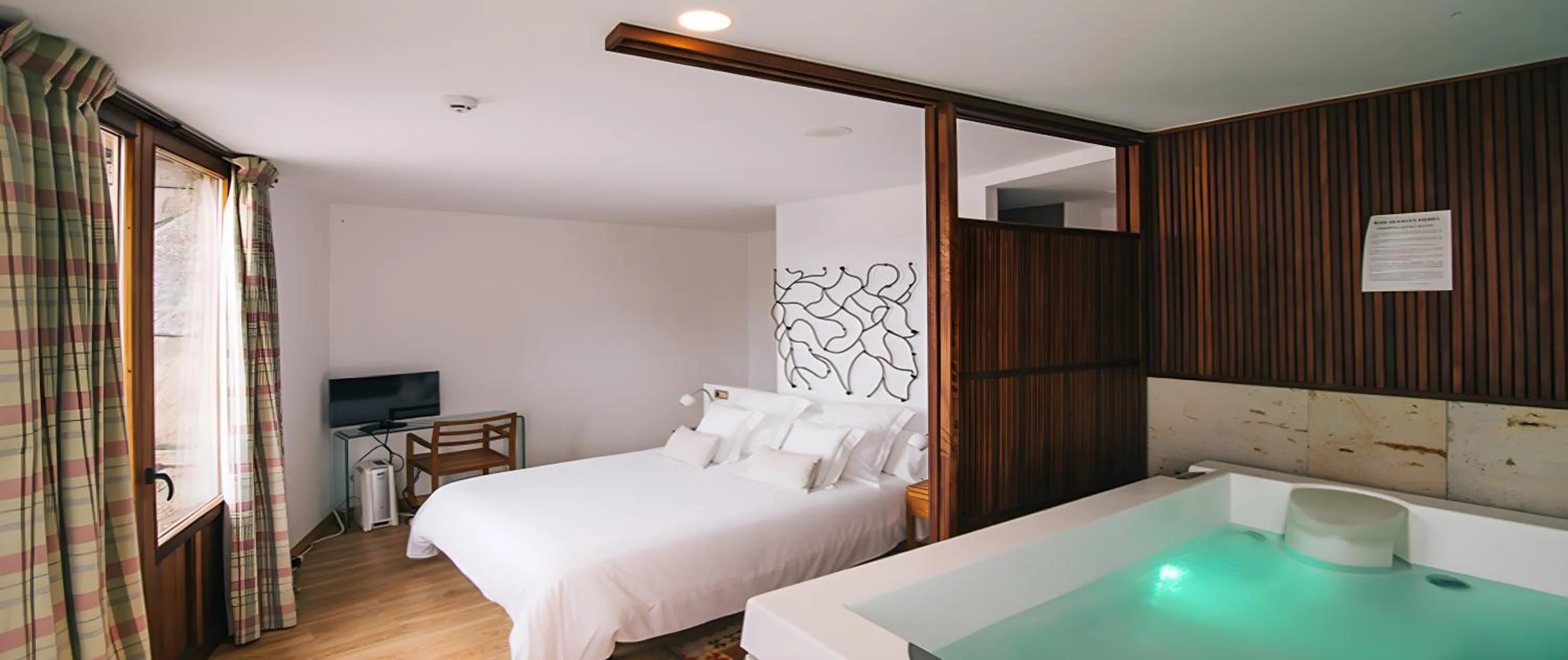 Bed in Hotel Rural Quercus Tierra