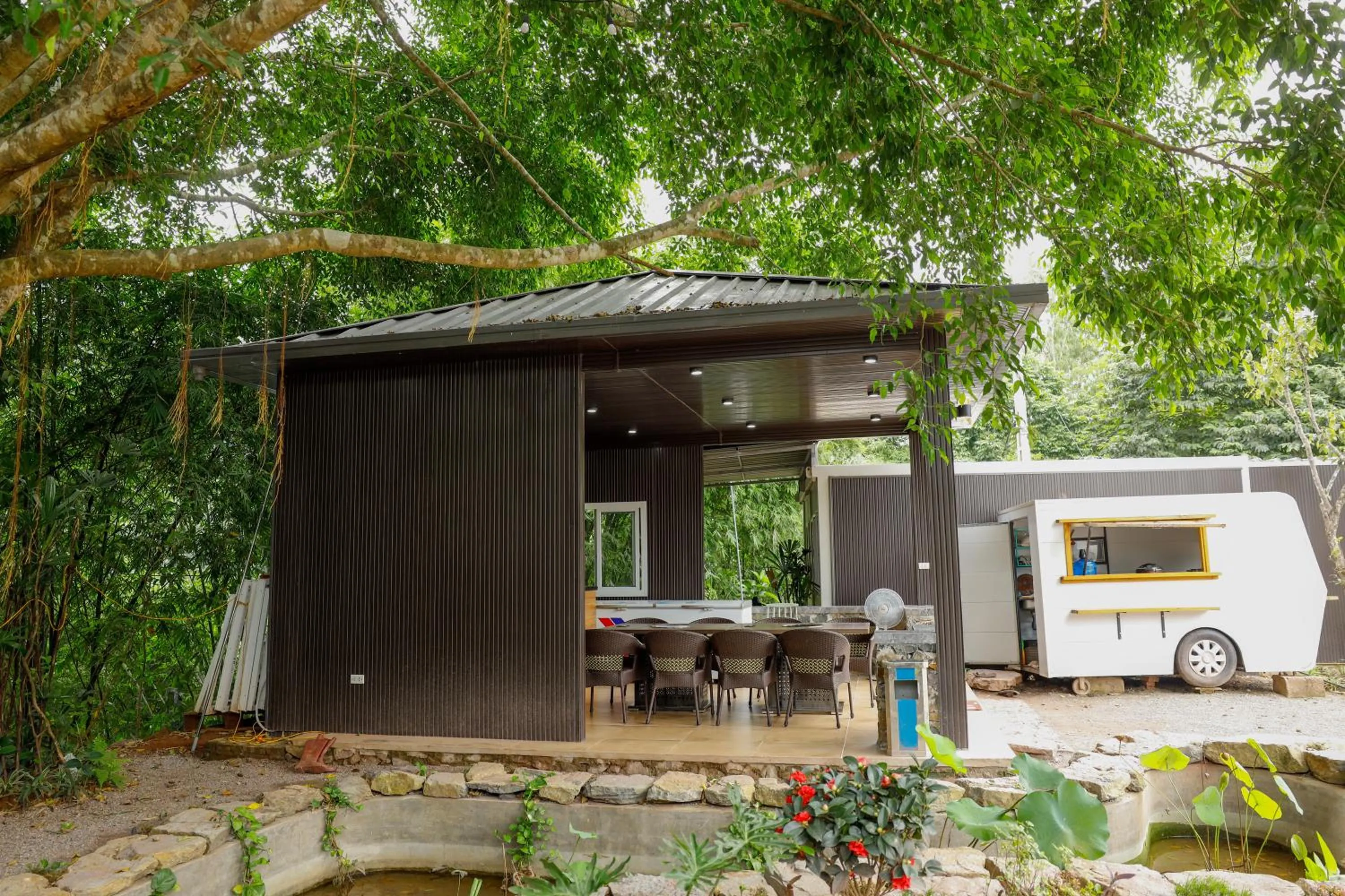Lobby or reception in Halo Retreat
