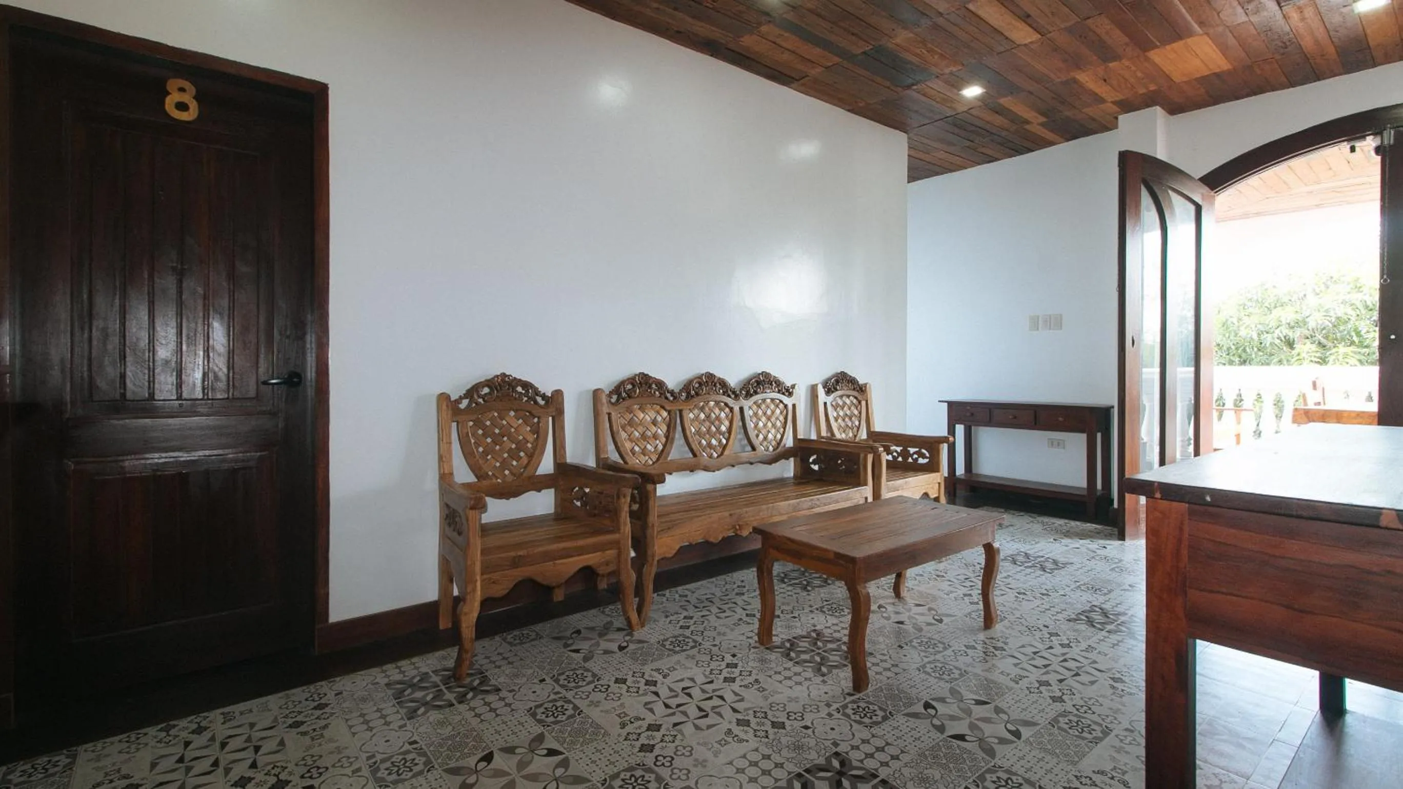 Lobby or reception in RedDoorz at Casa Rafaelle Transient Ilocos Sur
