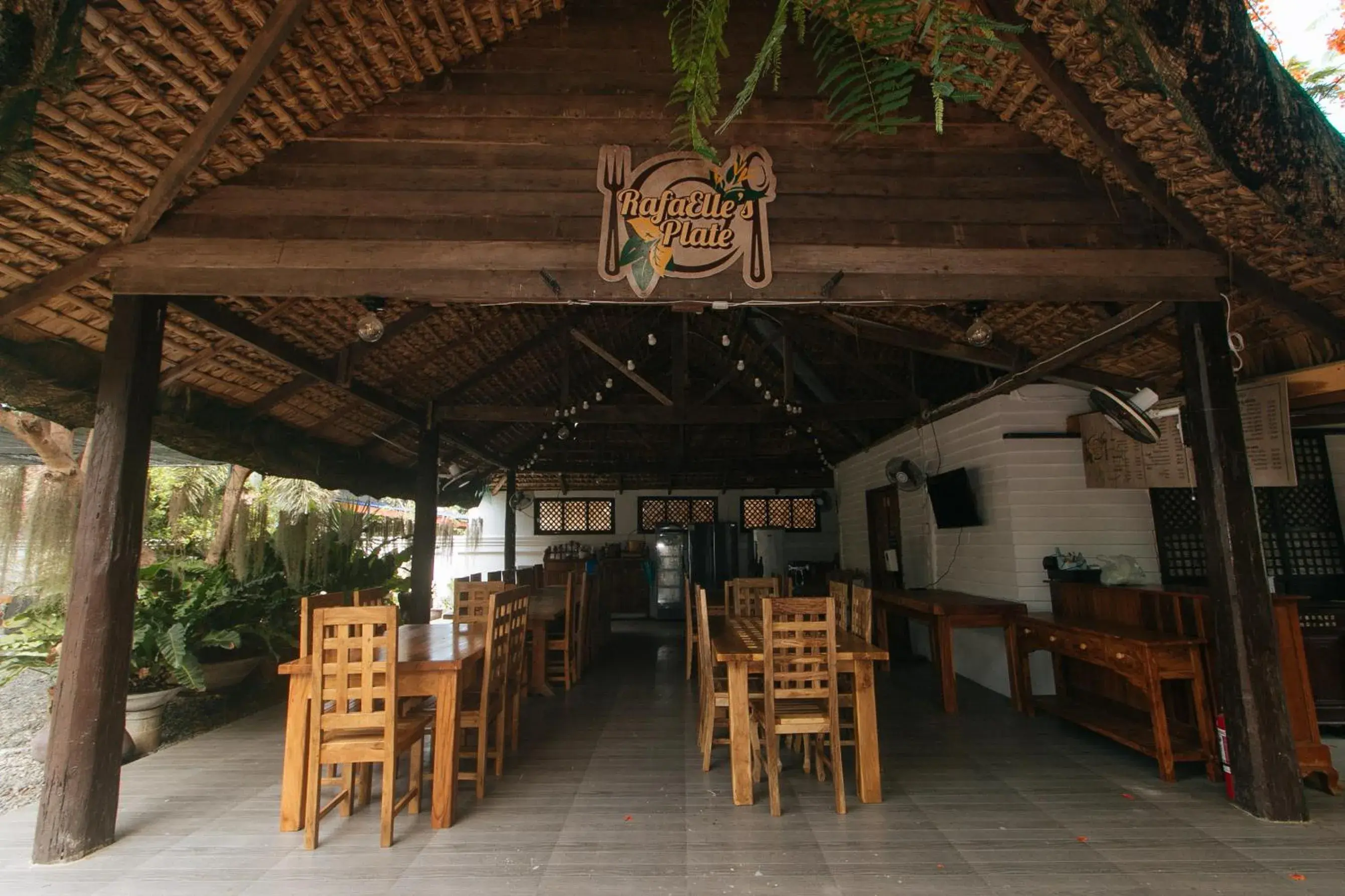 Restaurant/places to eat in RedDoorz at Casa Rafaelle Transient Ilocos Sur Restaurant/places to eat in RedDoorz at Casa Rafaelle Transient Ilocos Sur