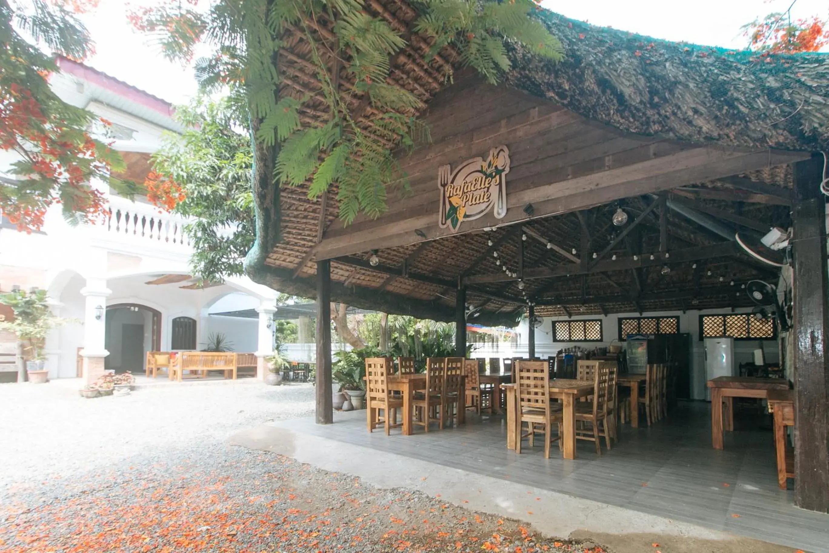 Restaurant/places to eat in RedDoorz at Casa Rafaelle Transient Ilocos Sur Restaurant/places to eat in RedDoorz at Casa Rafaelle Transient Ilocos Sur