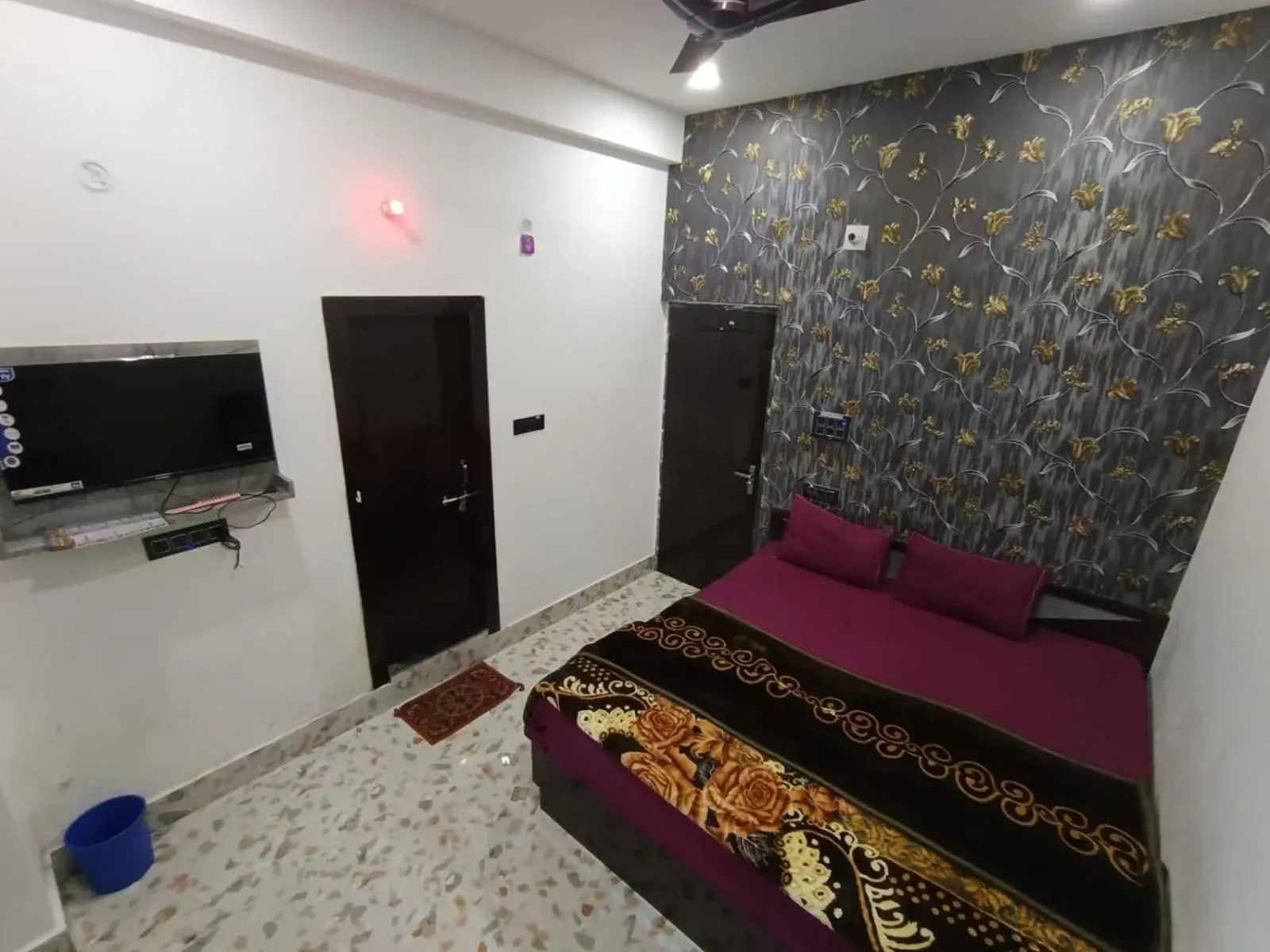 Bed in Hotel Diamond Inn Bed in Hotel Diamond Inn