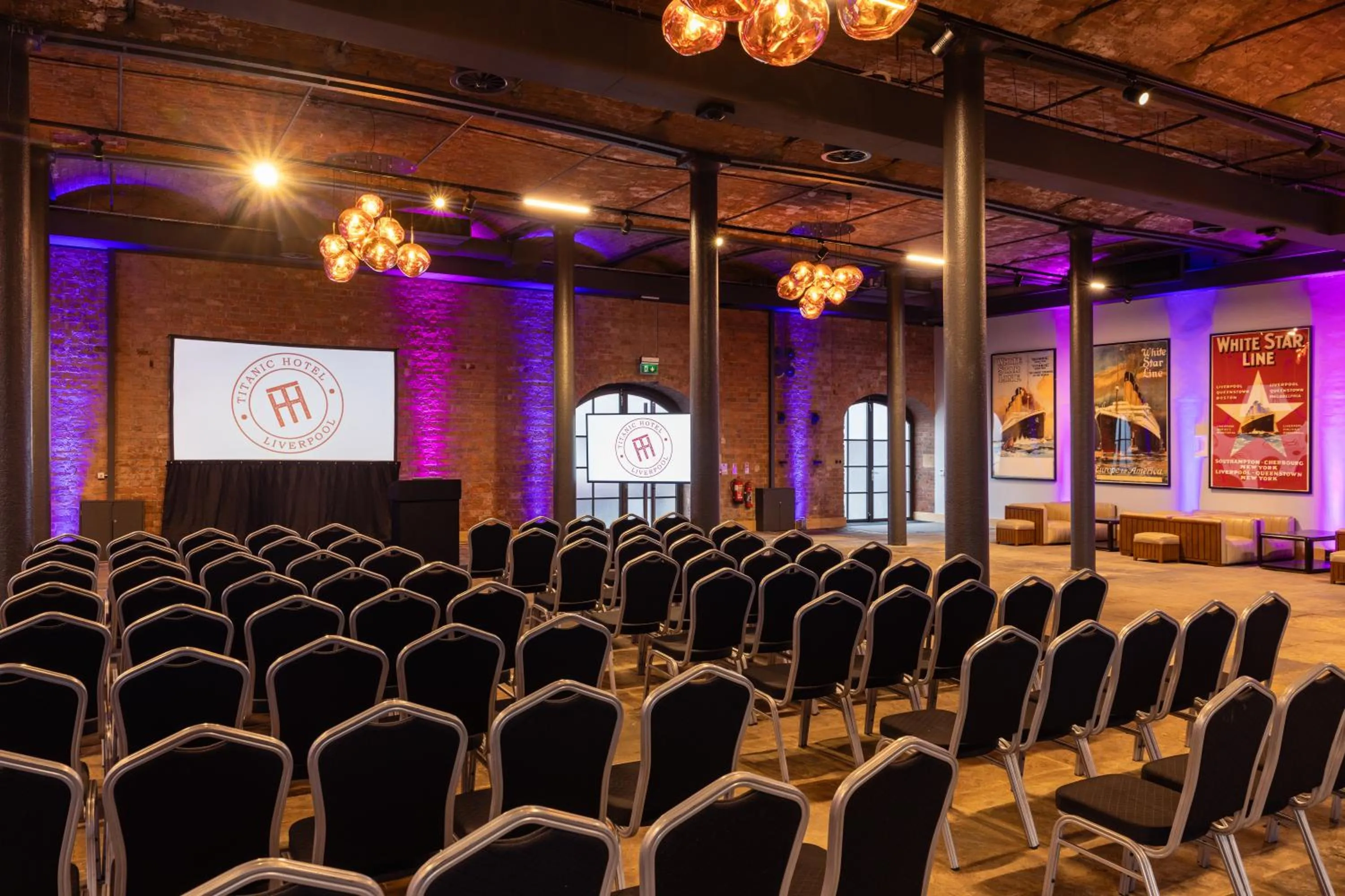 Meeting/conference room in Titanic Hotel Liverpool