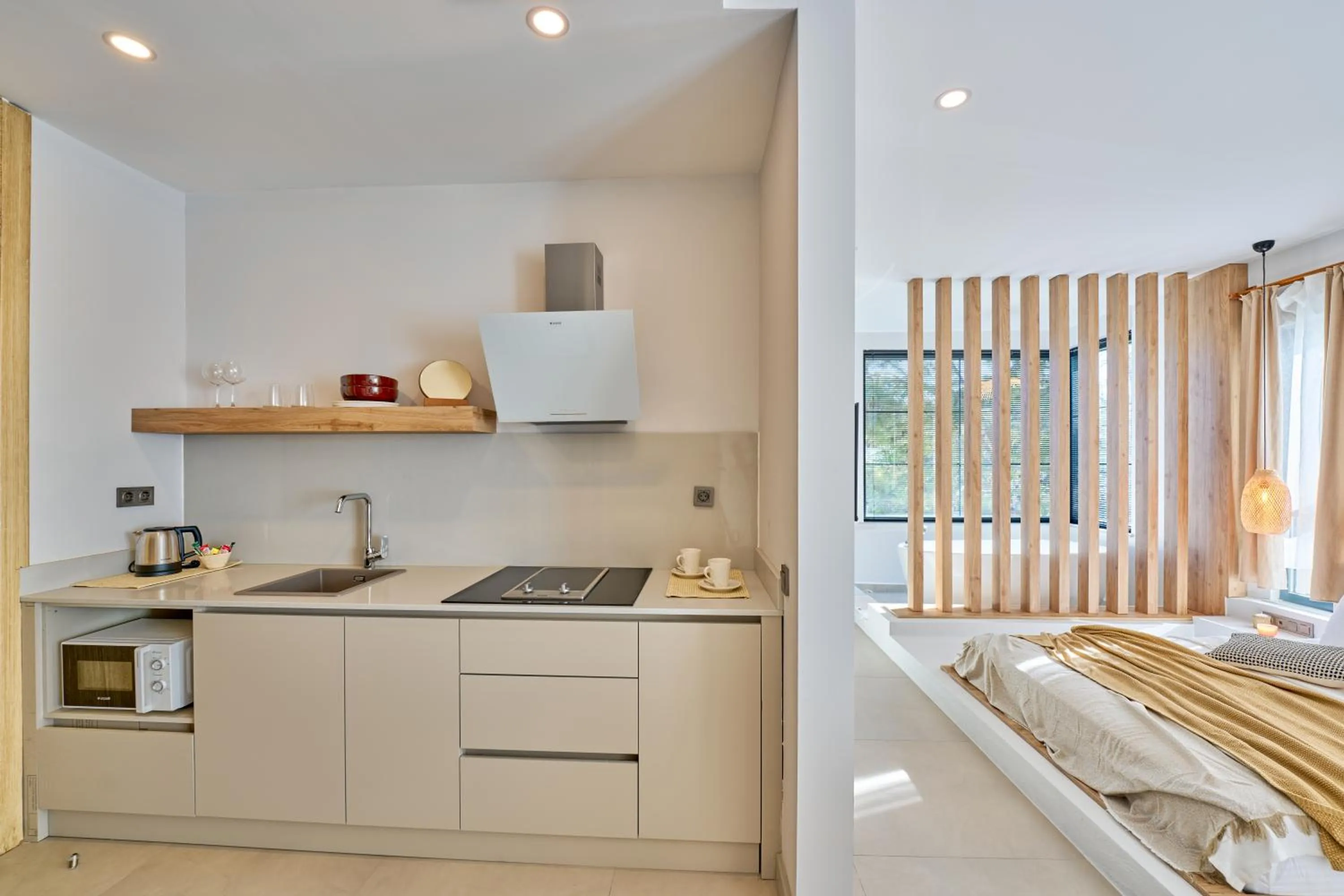 kitchen, Bed in Lilium Boutique Hotel