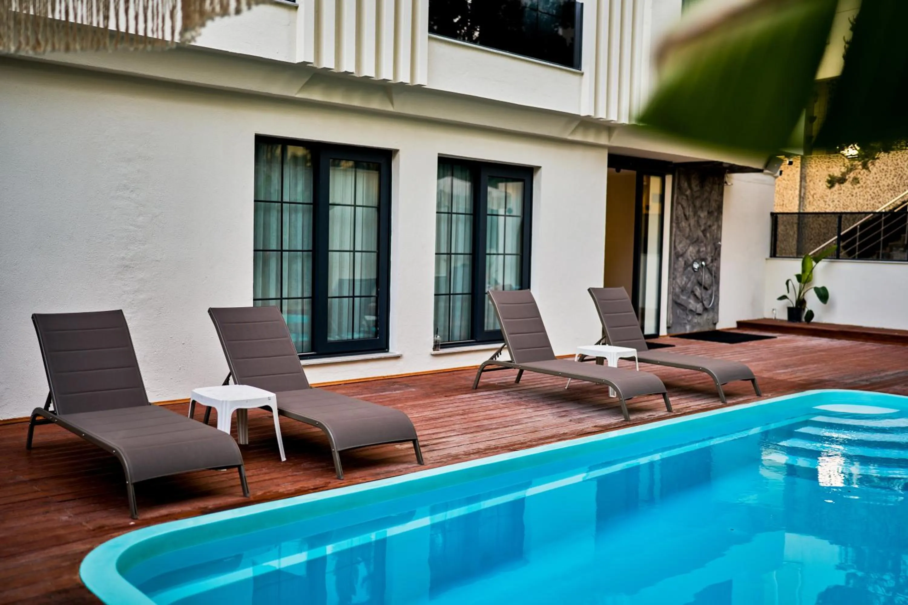 Swimming pool in Lilium Boutique Hotel