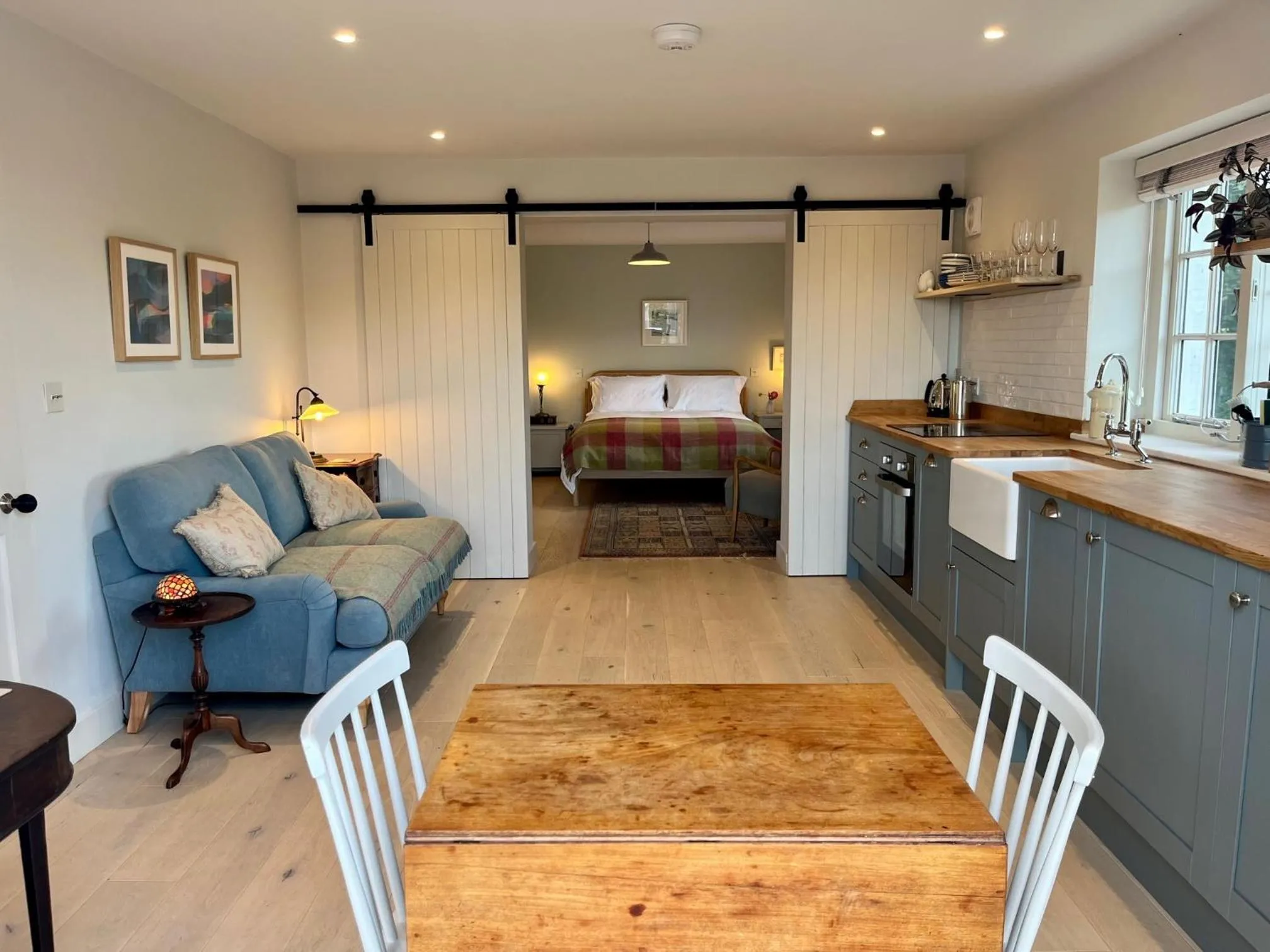 Photo of the whole room, Bed in Cobblers Lodge
