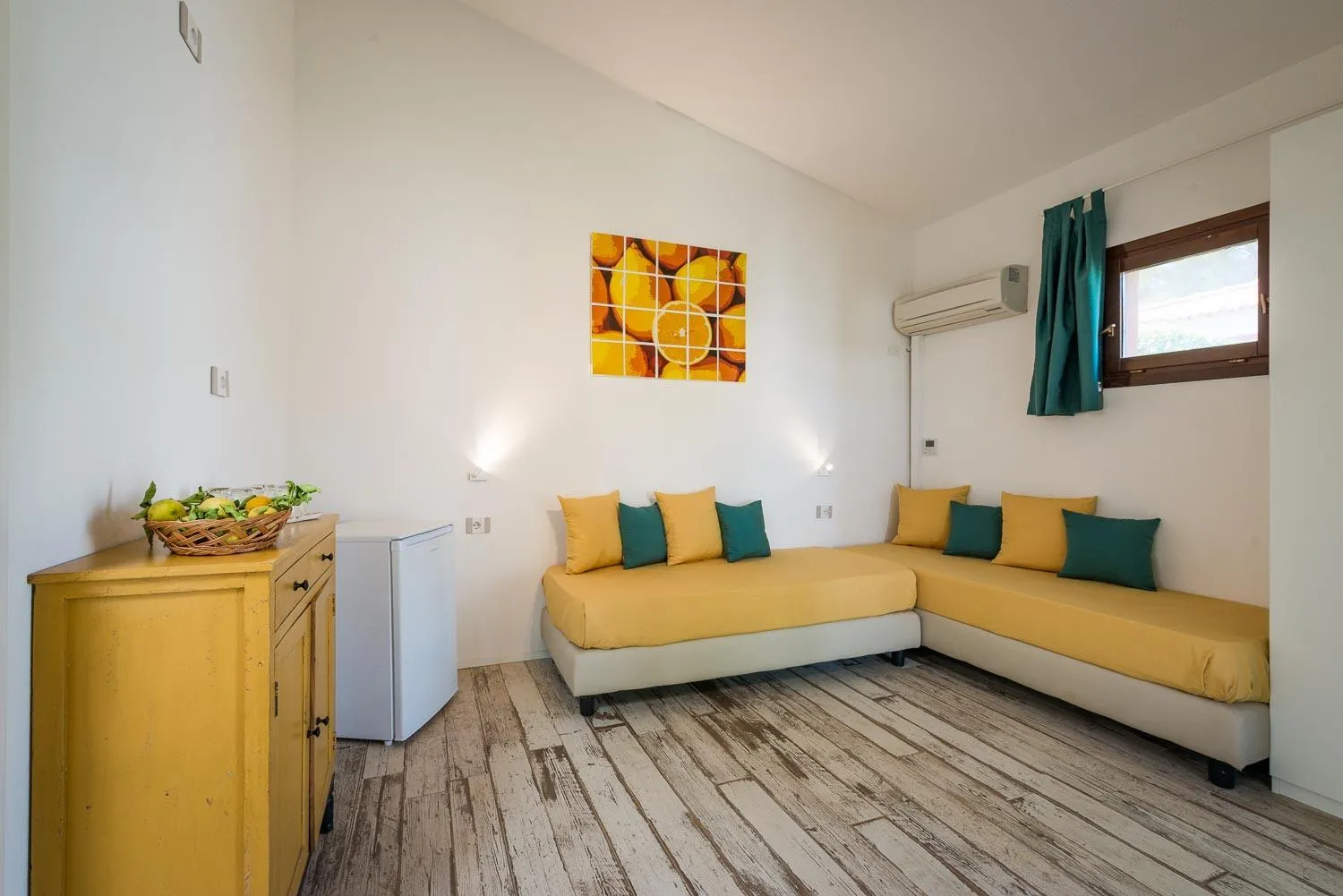 Photo of the whole room in Tiliguerta Glamping&Camping Village