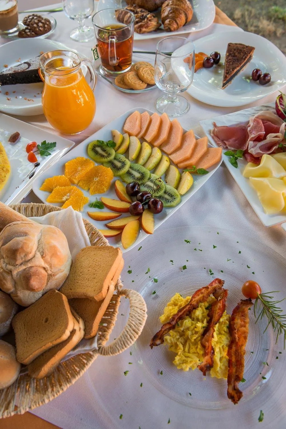 Breakfast in Tiliguerta Glamping&Camping Village