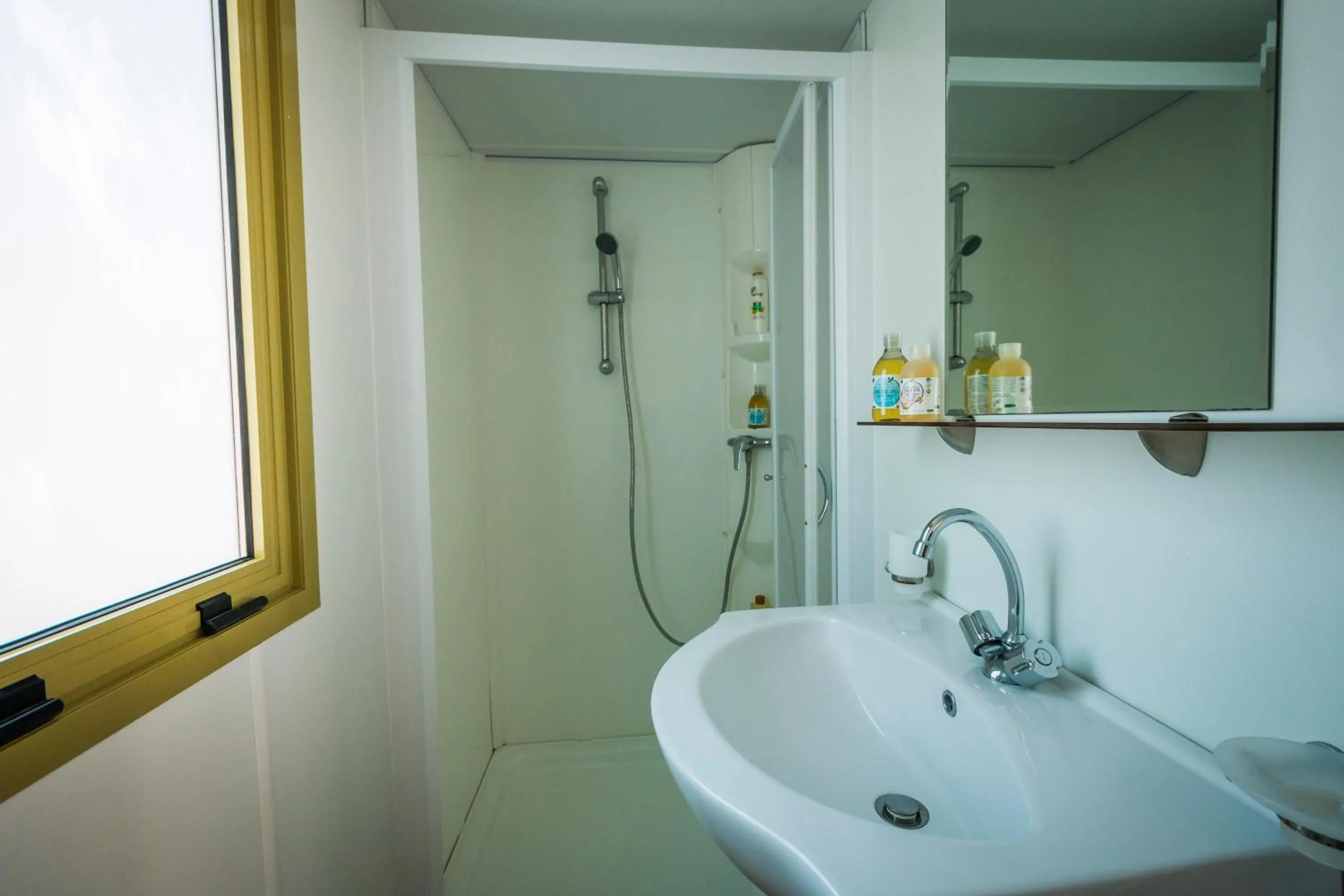 Bathroom in Tiliguerta Glamping&Camping Village