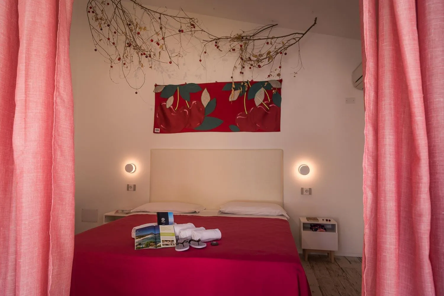Photo of the whole room, Bed in Tiliguerta Glamping&Camping Village