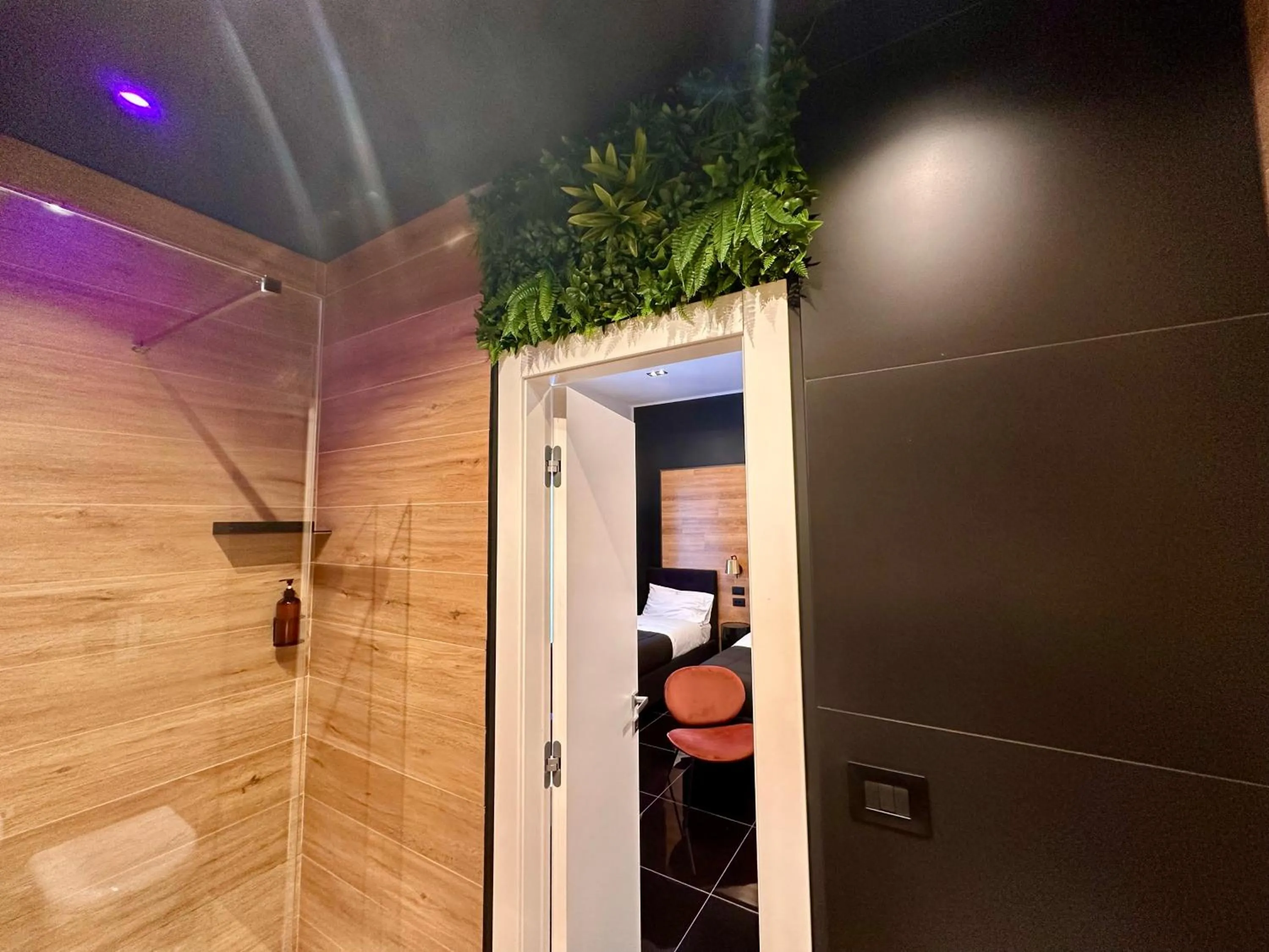 Bathroom in Elegance Rooms Spaccanapoli