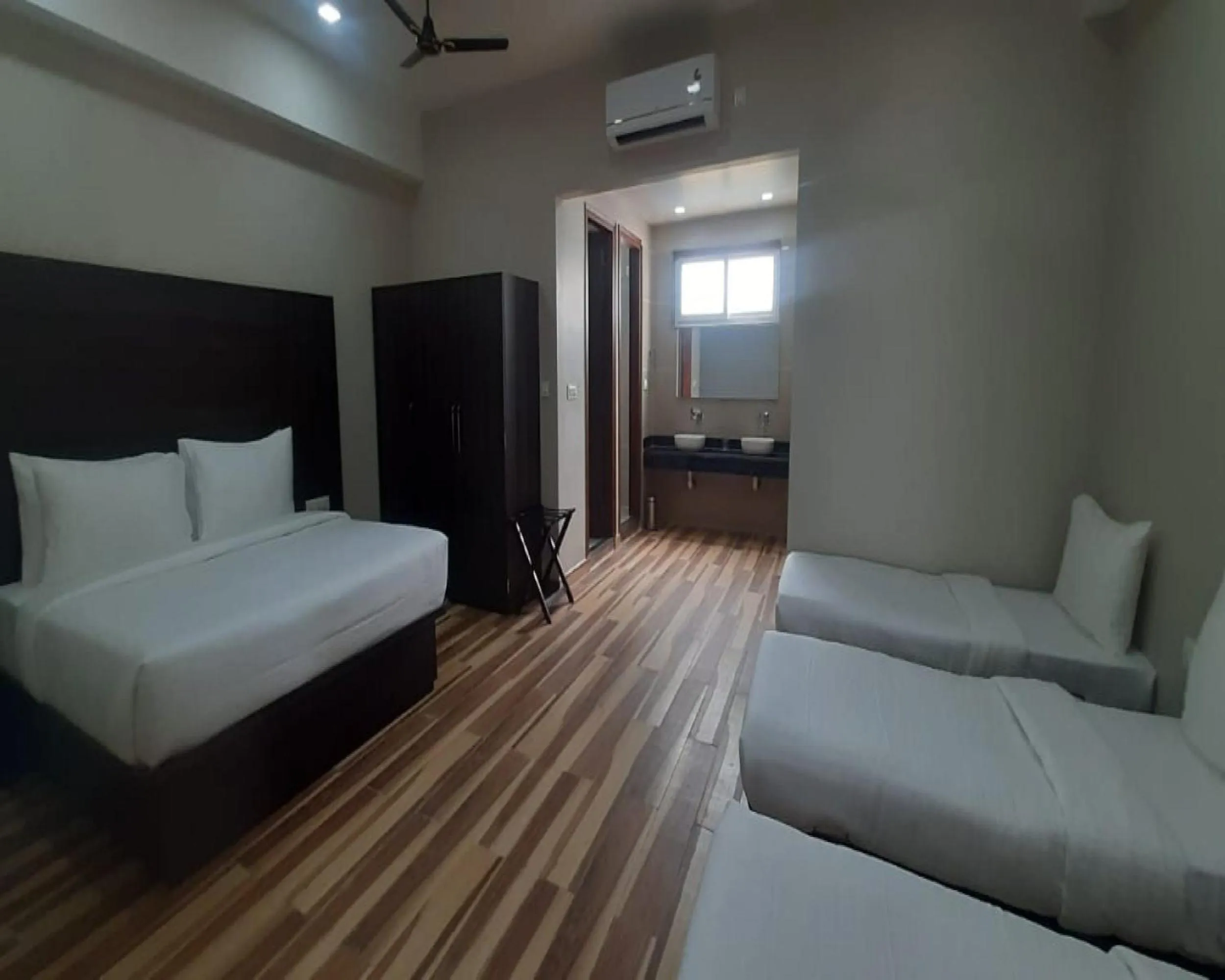 Bed in Kankidham Lords Inn