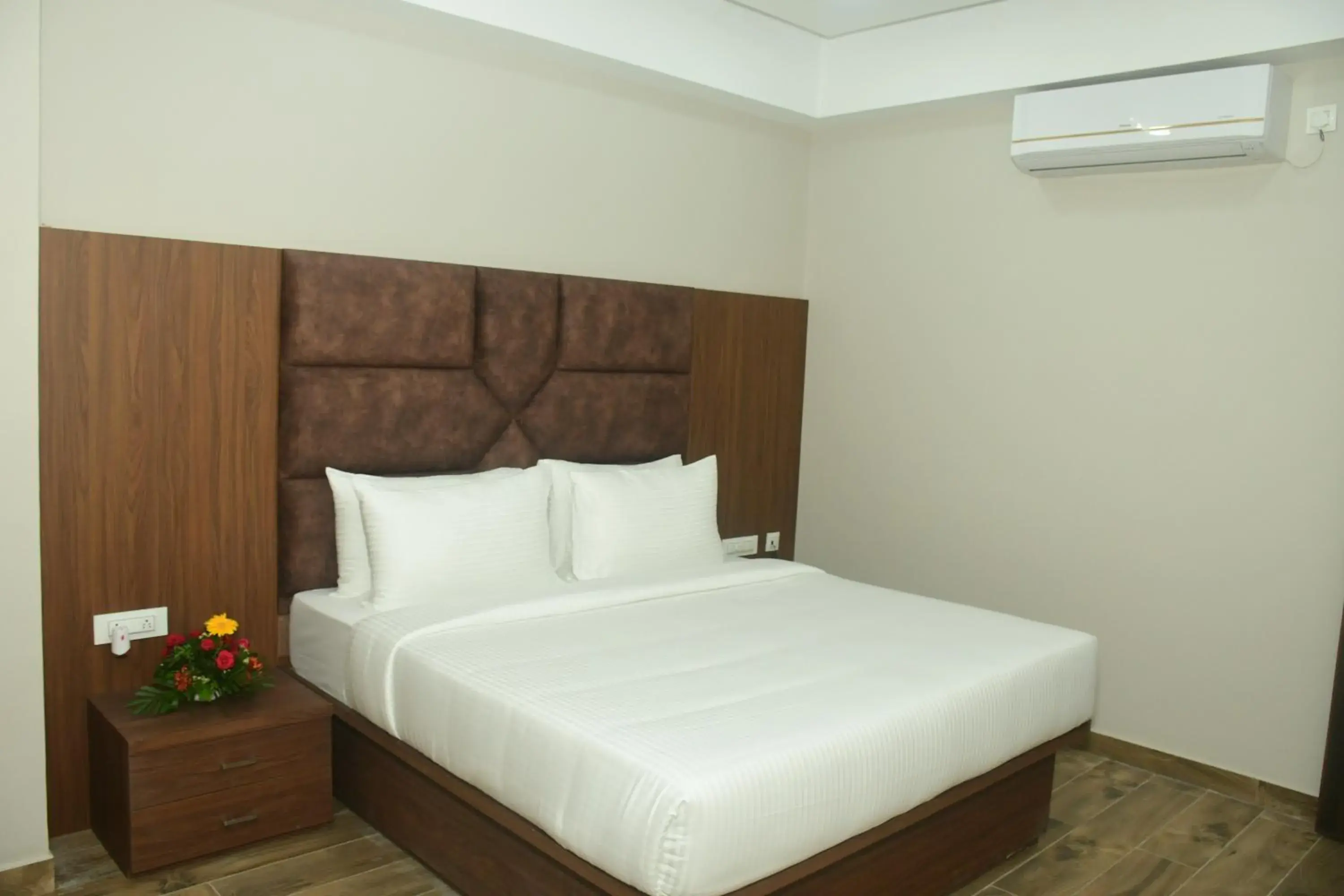 Suite - single occupancy in Kankidham Lords Inn Suite - single occupancy in Kankidham Lords Inn