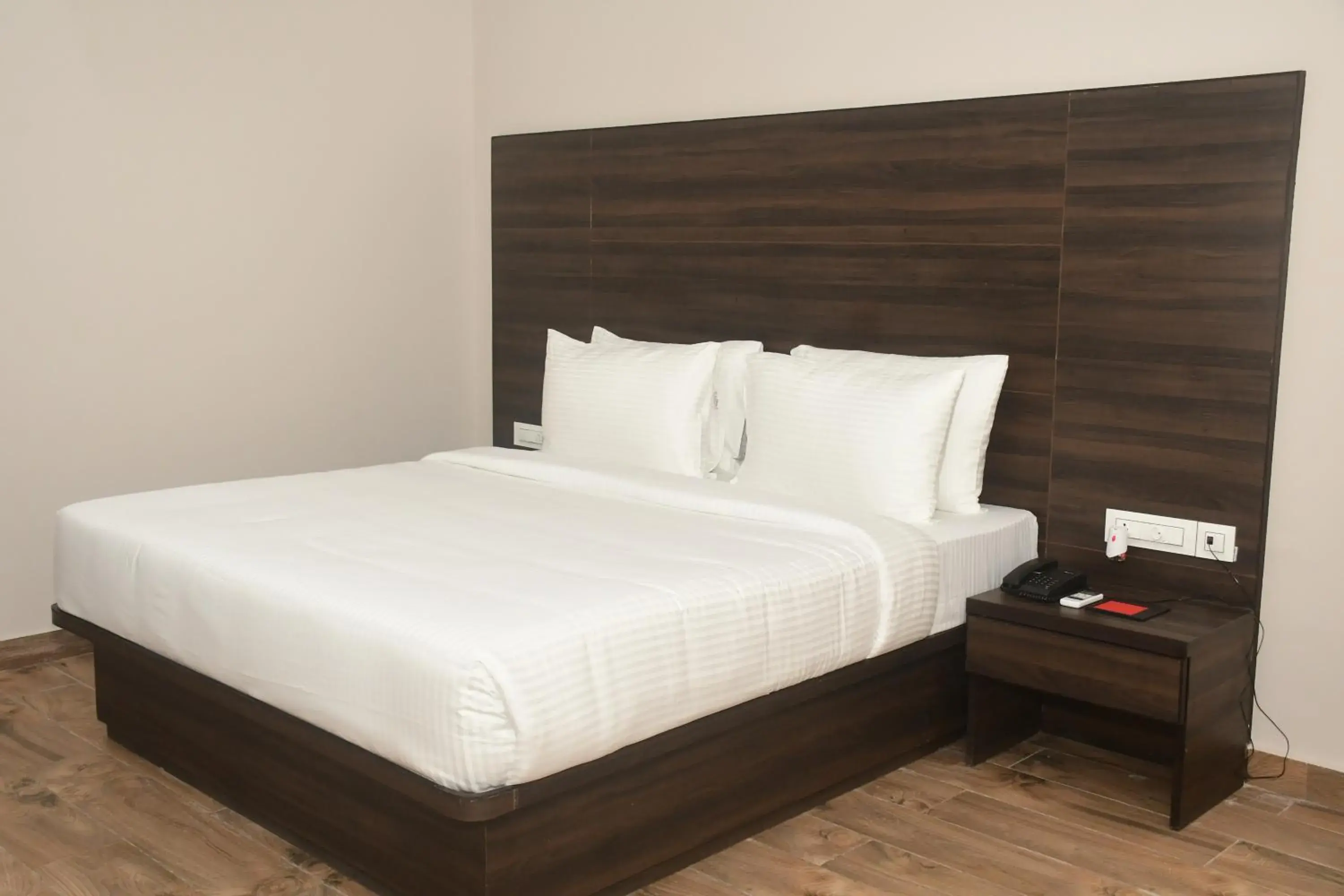 Deluxe Room in Kankidham Lords Inn Deluxe Room in Kankidham Lords Inn