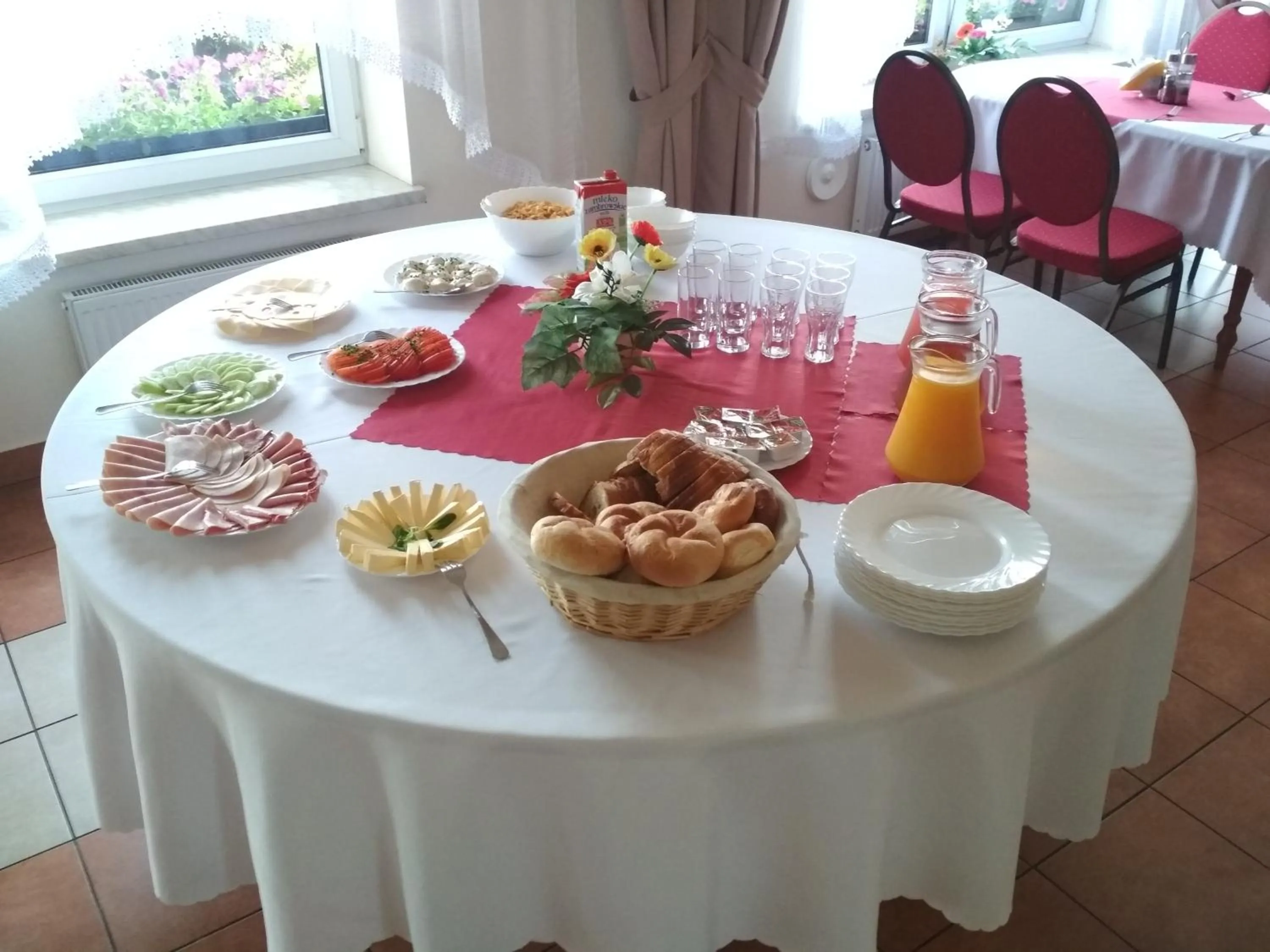 Continental breakfast in Zajazd Skorpion B&B