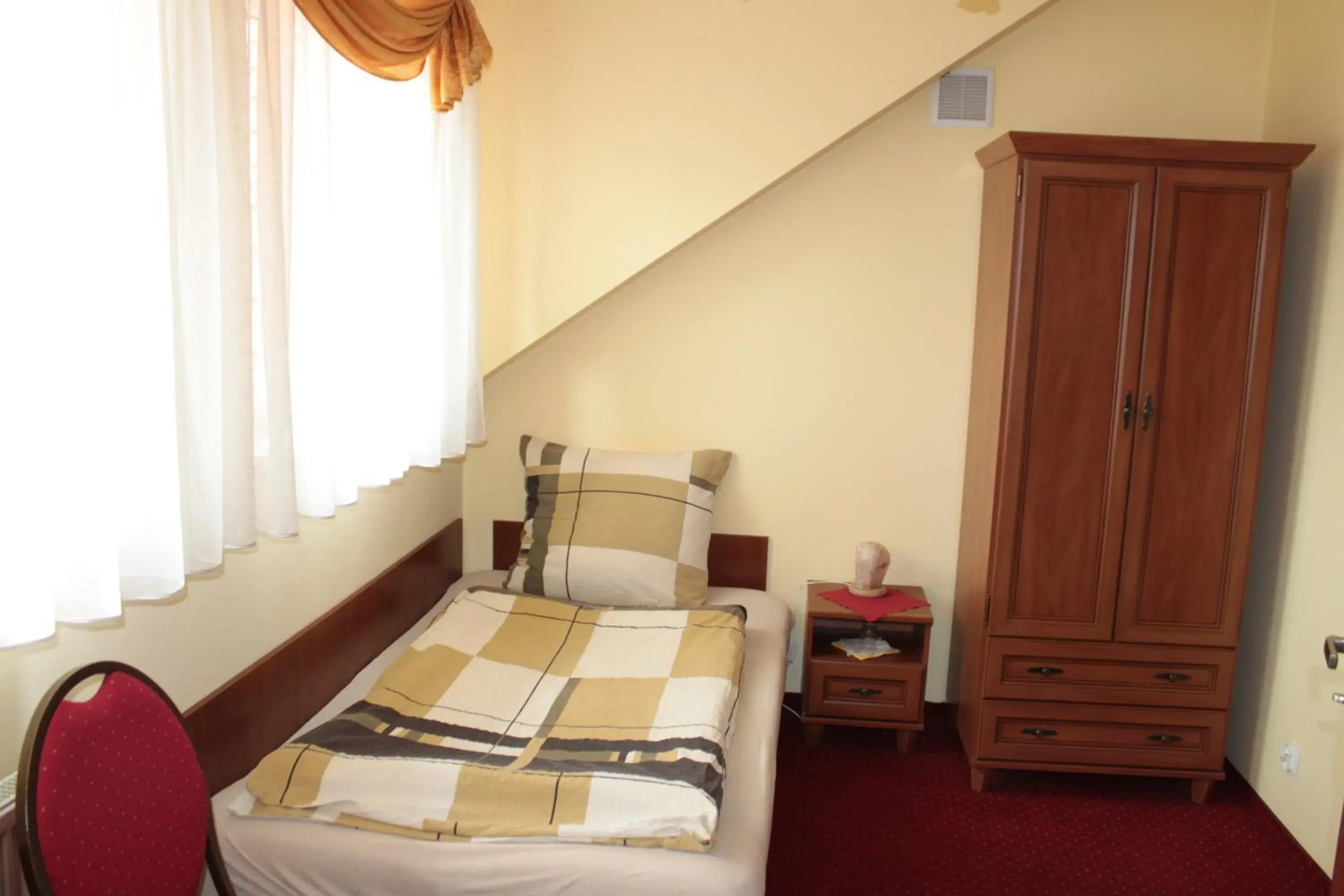 Single Room in Zajazd Skorpion B&B Single Room in Zajazd Skorpion B&B