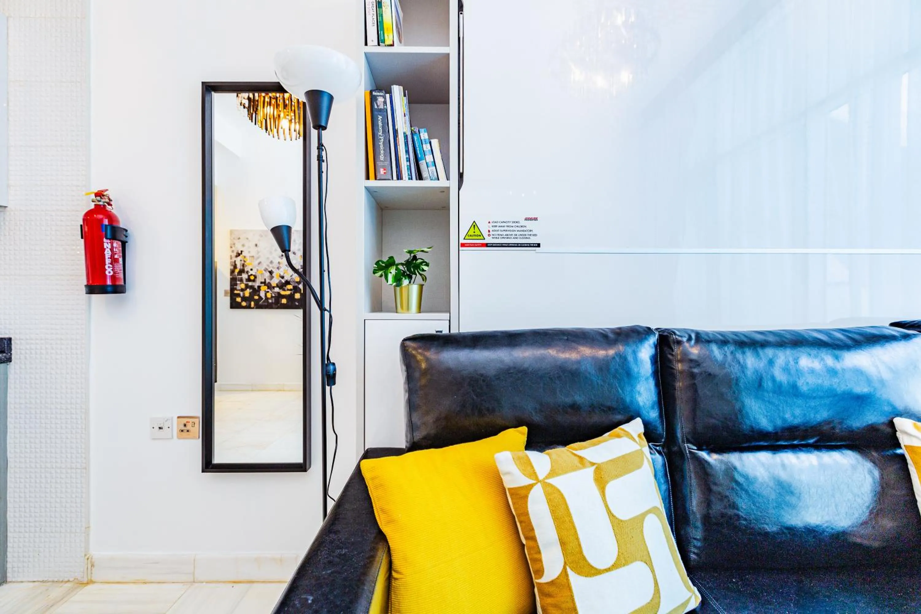 Seating area in Waves Holiday Homes - Chic Studio With Balcony Overlooking City Views