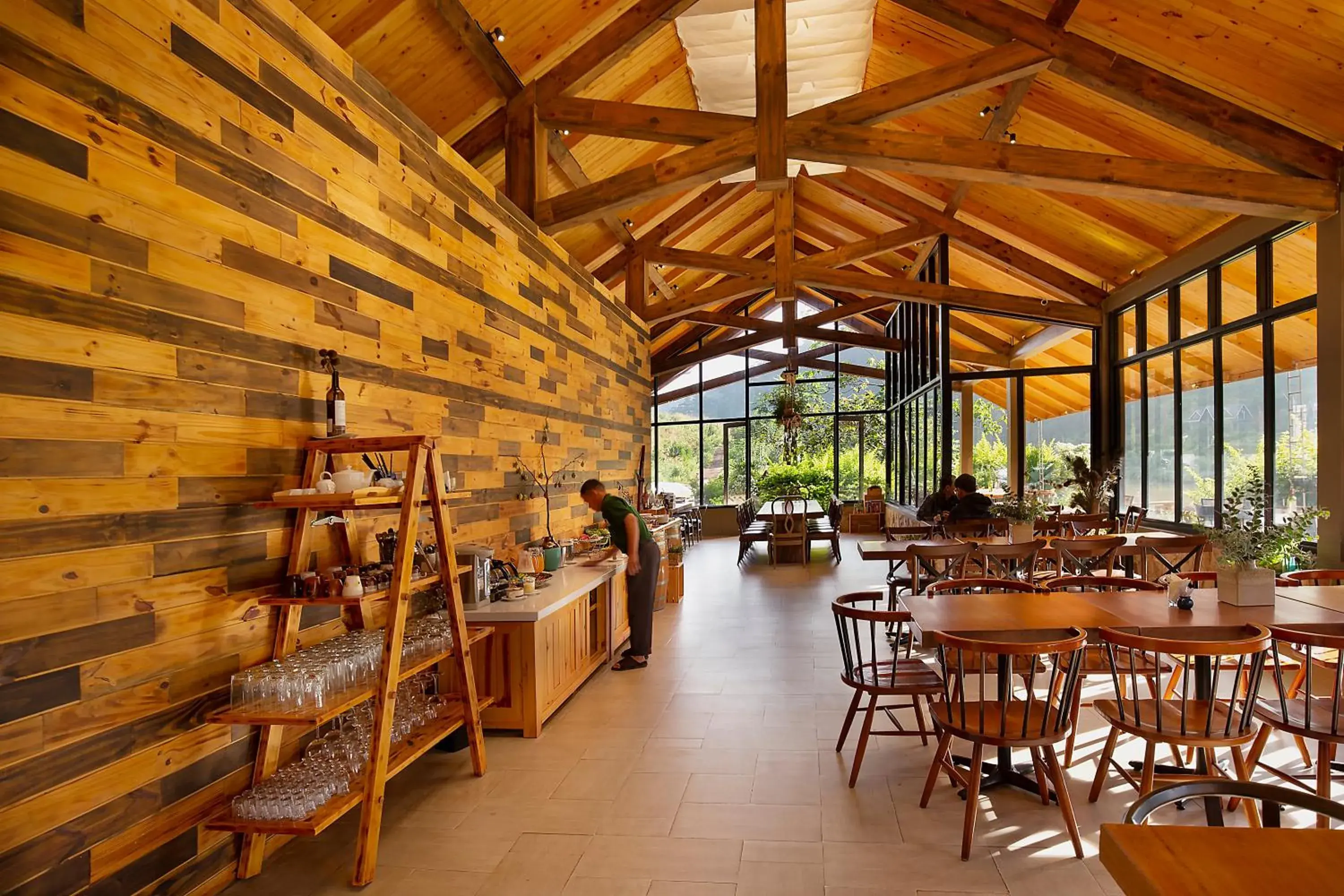 Restaurant/places to eat in Lat Valley Retreat Village Restaurant/places to eat in Lat Valley Retreat Village