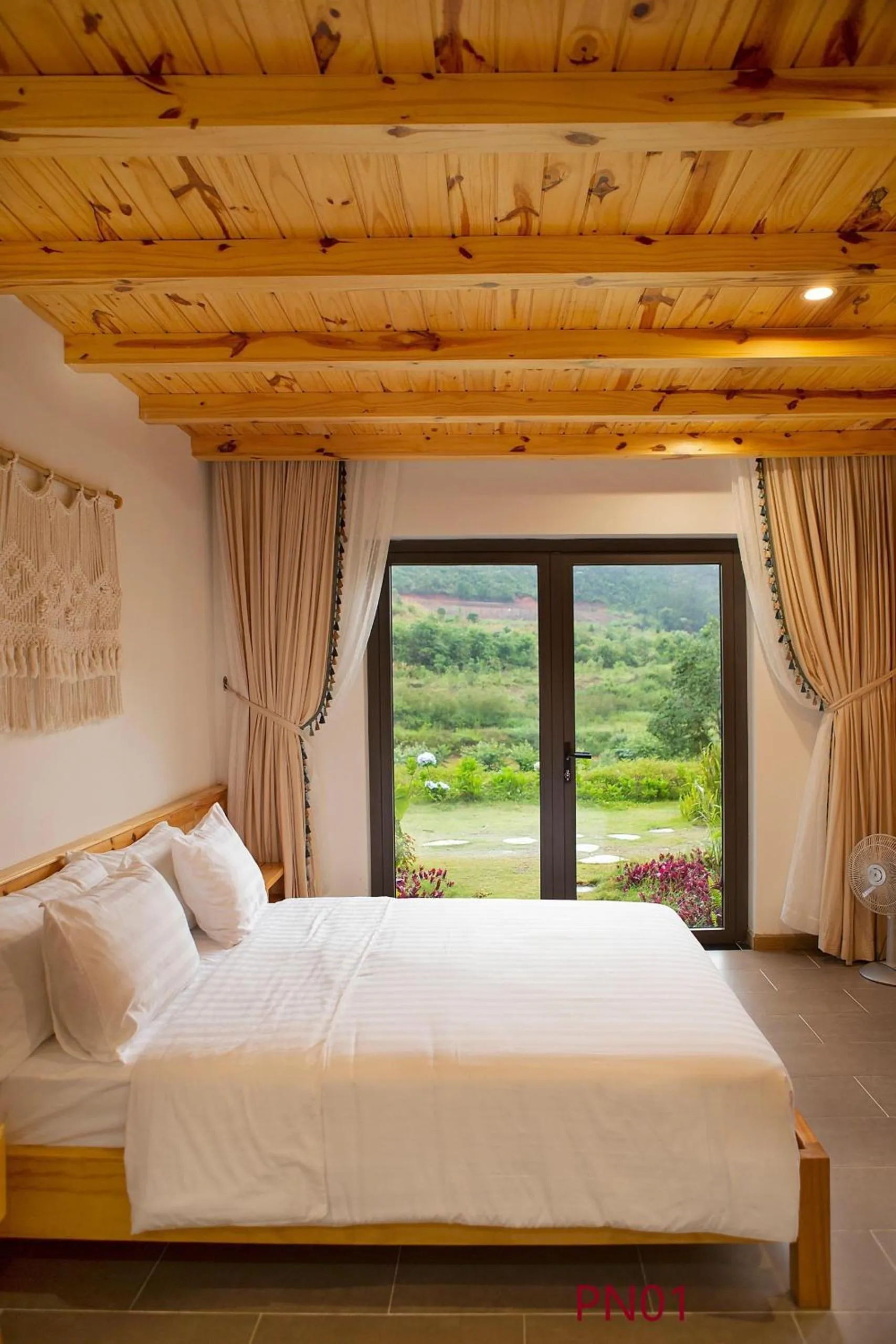 Bed in Lat Valley Retreat Village