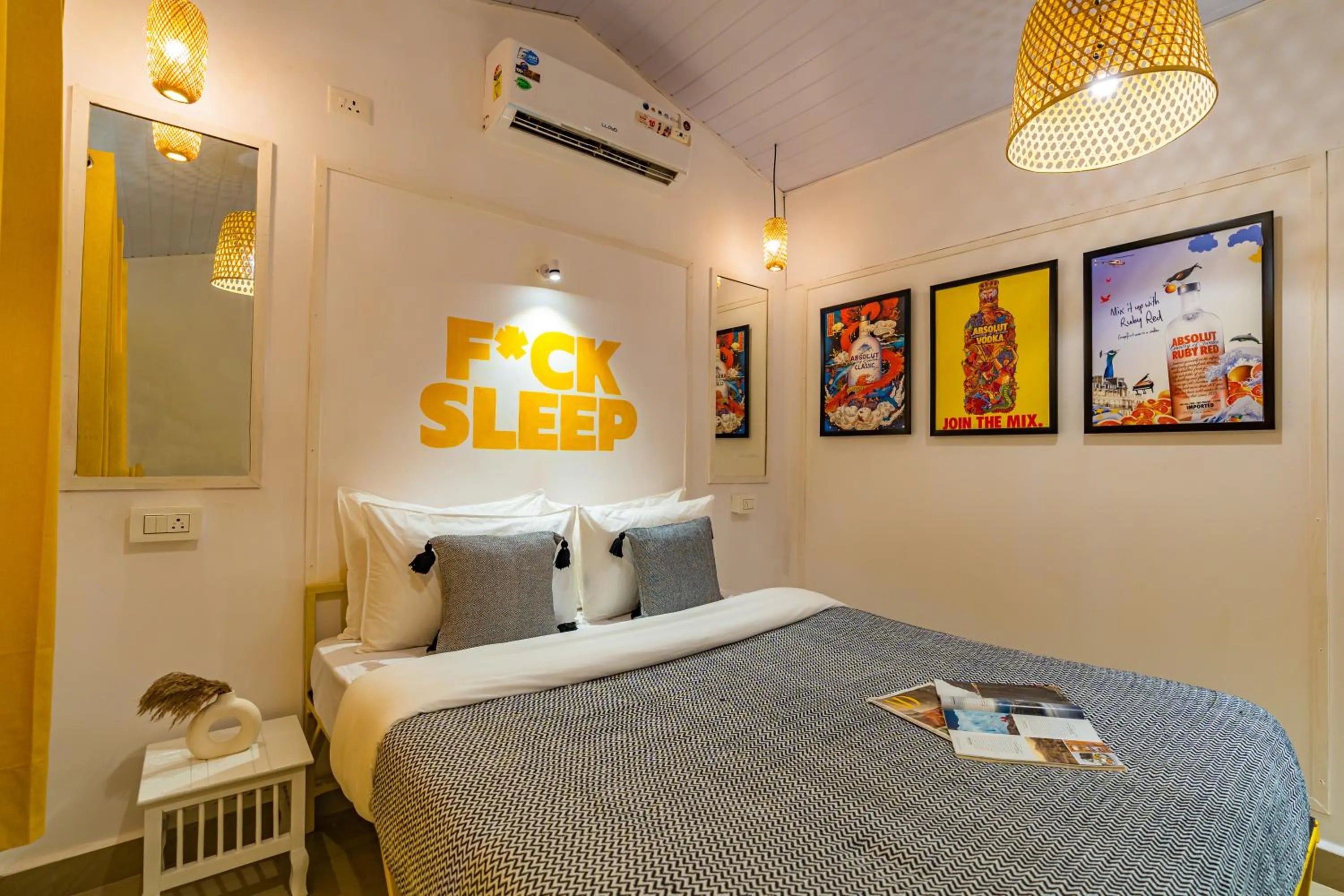 Bed in Whoopers Party Hostel, Palolem