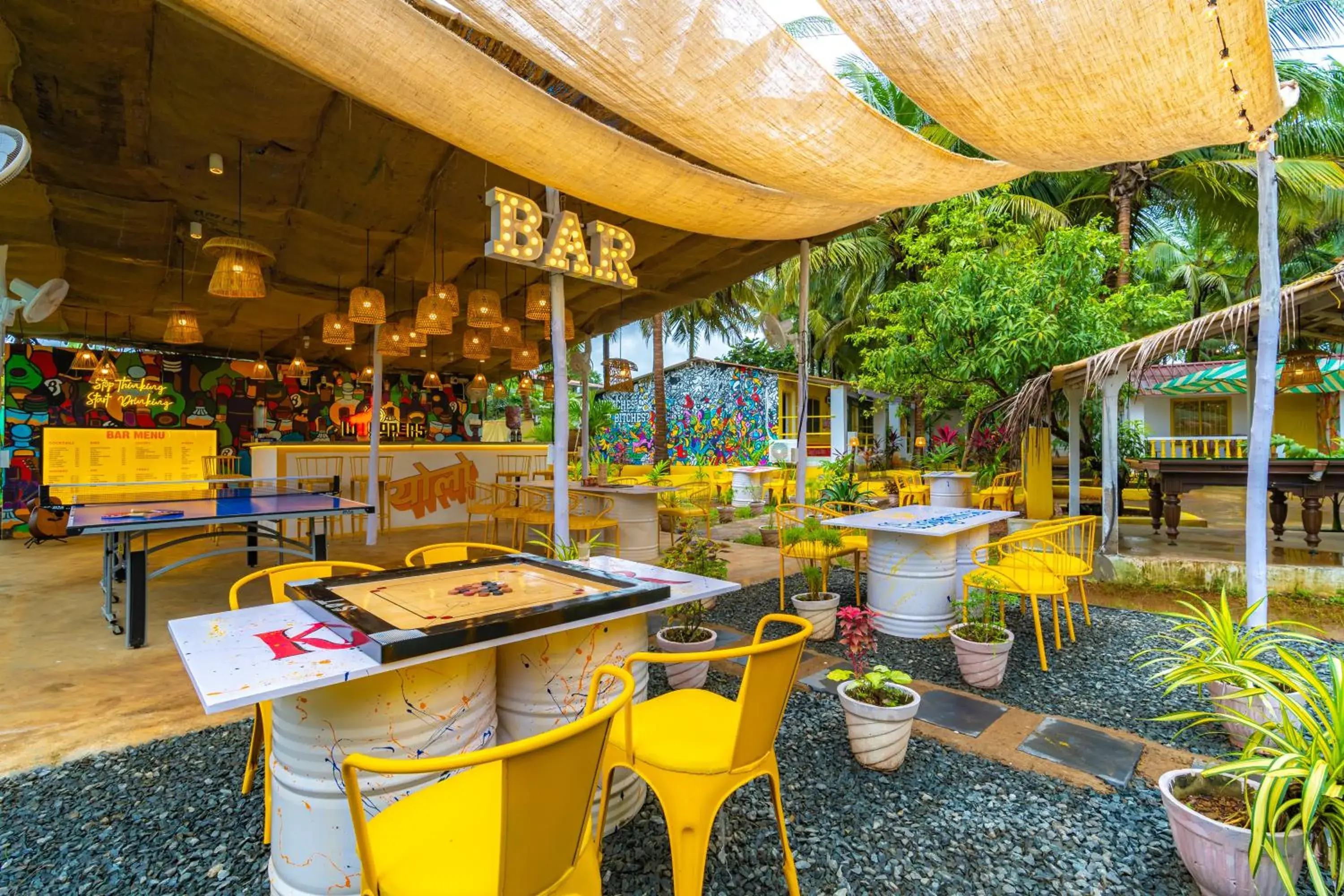 Garden view in Whoopers Party Hostel, Palolem Garden view in Whoopers Party Hostel, Palolem