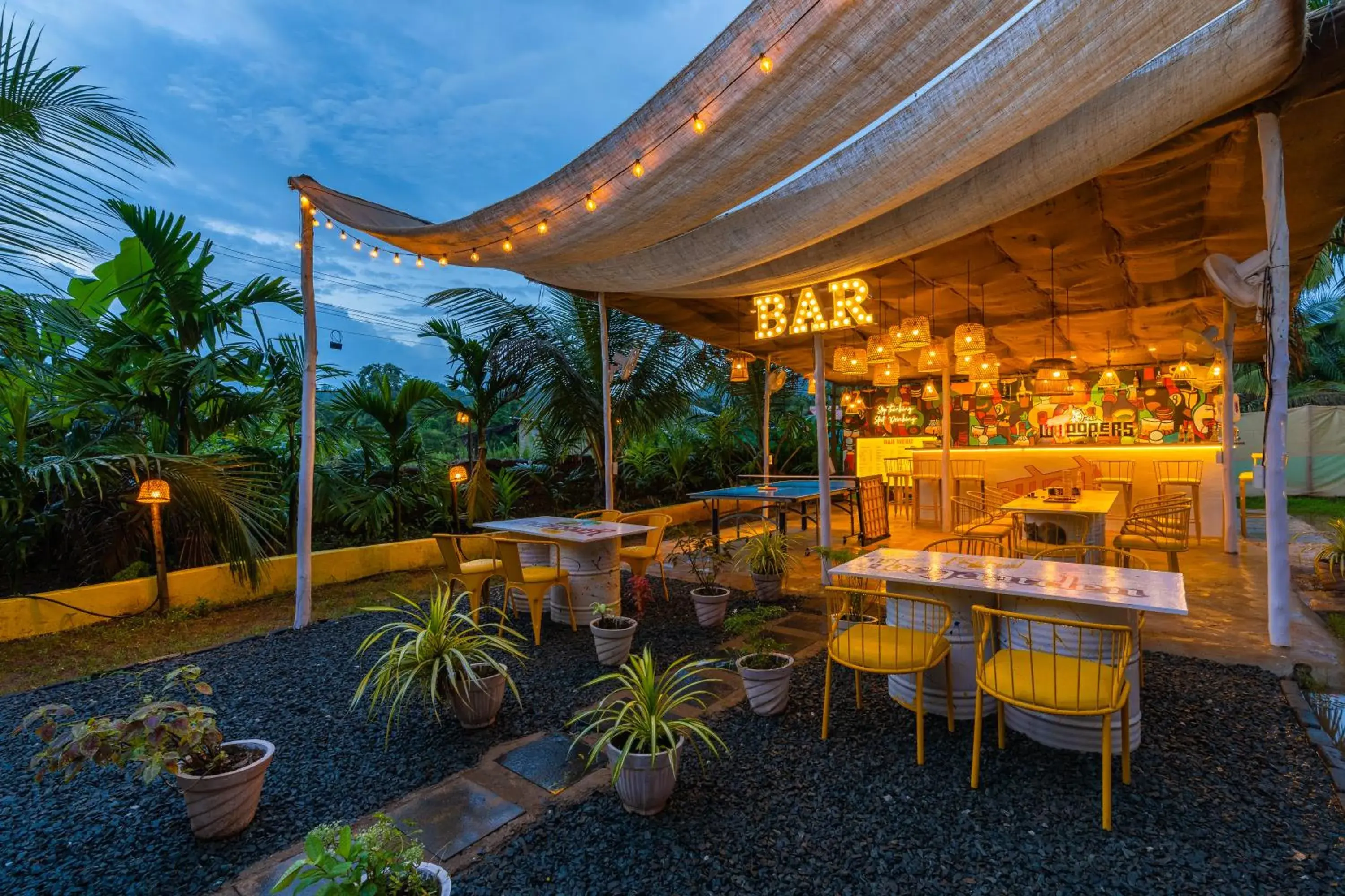 Garden view in Whoopers Party Hostel, Palolem Garden view in Whoopers Party Hostel, Palolem