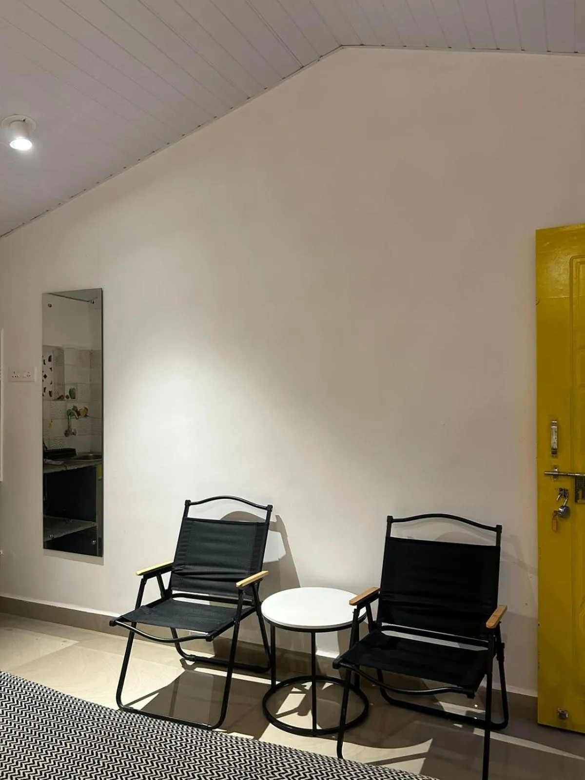 Whoopers Party Hostel, Palolem