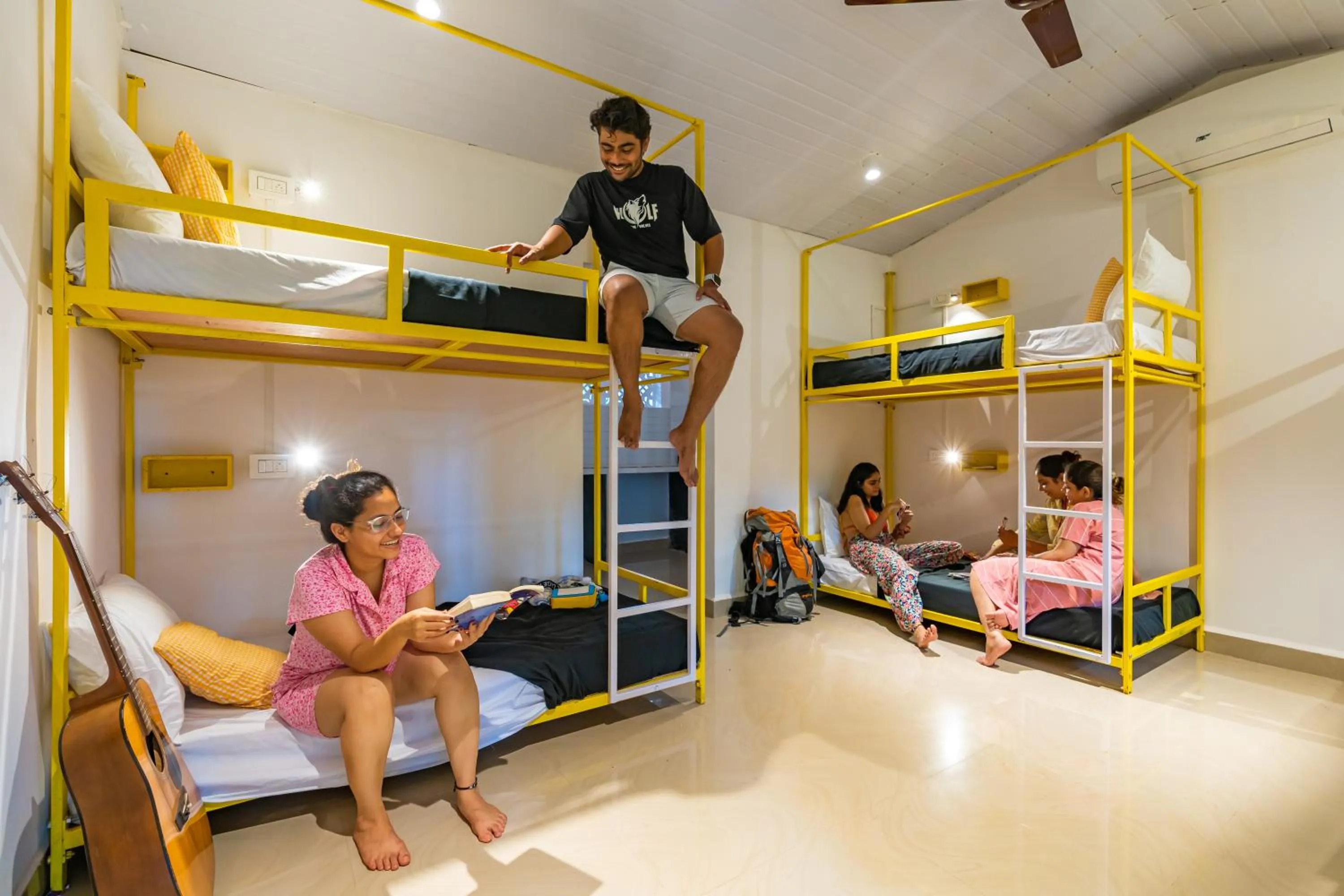 Whoopers Party Hostel, Palolem