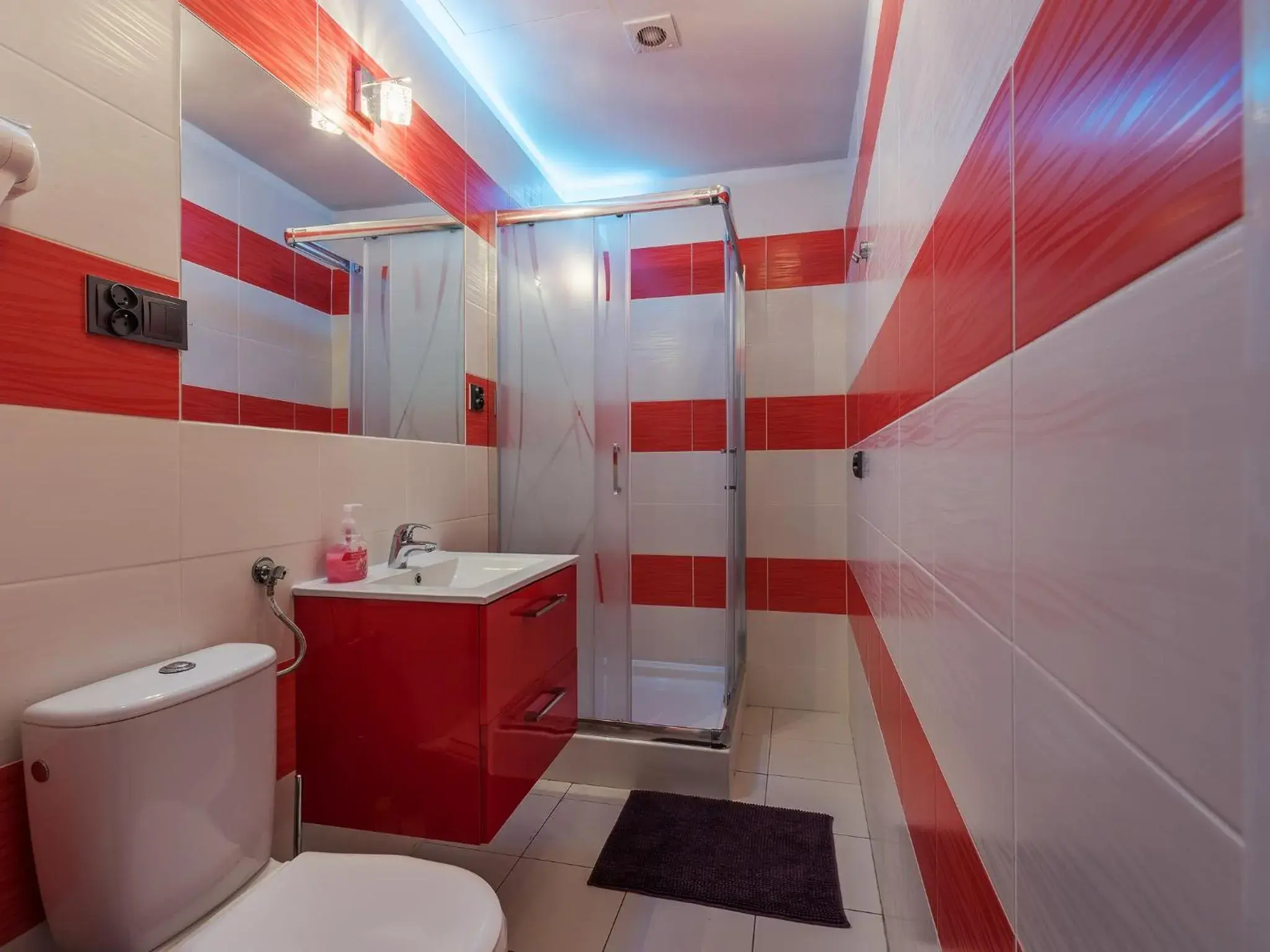 Shower, Bathroom in 70s Hostel